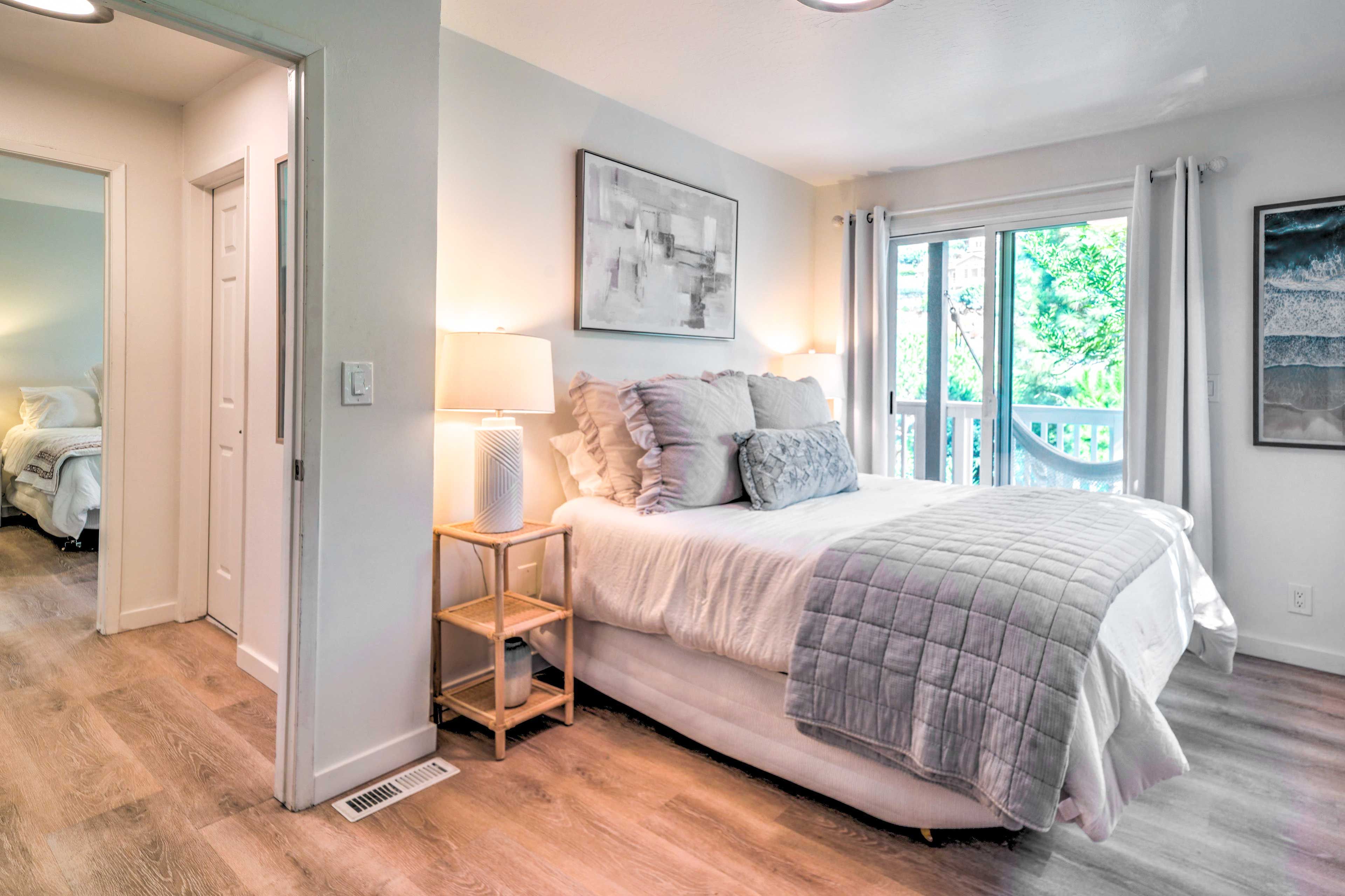 Bedroom 2 | Queen Bed