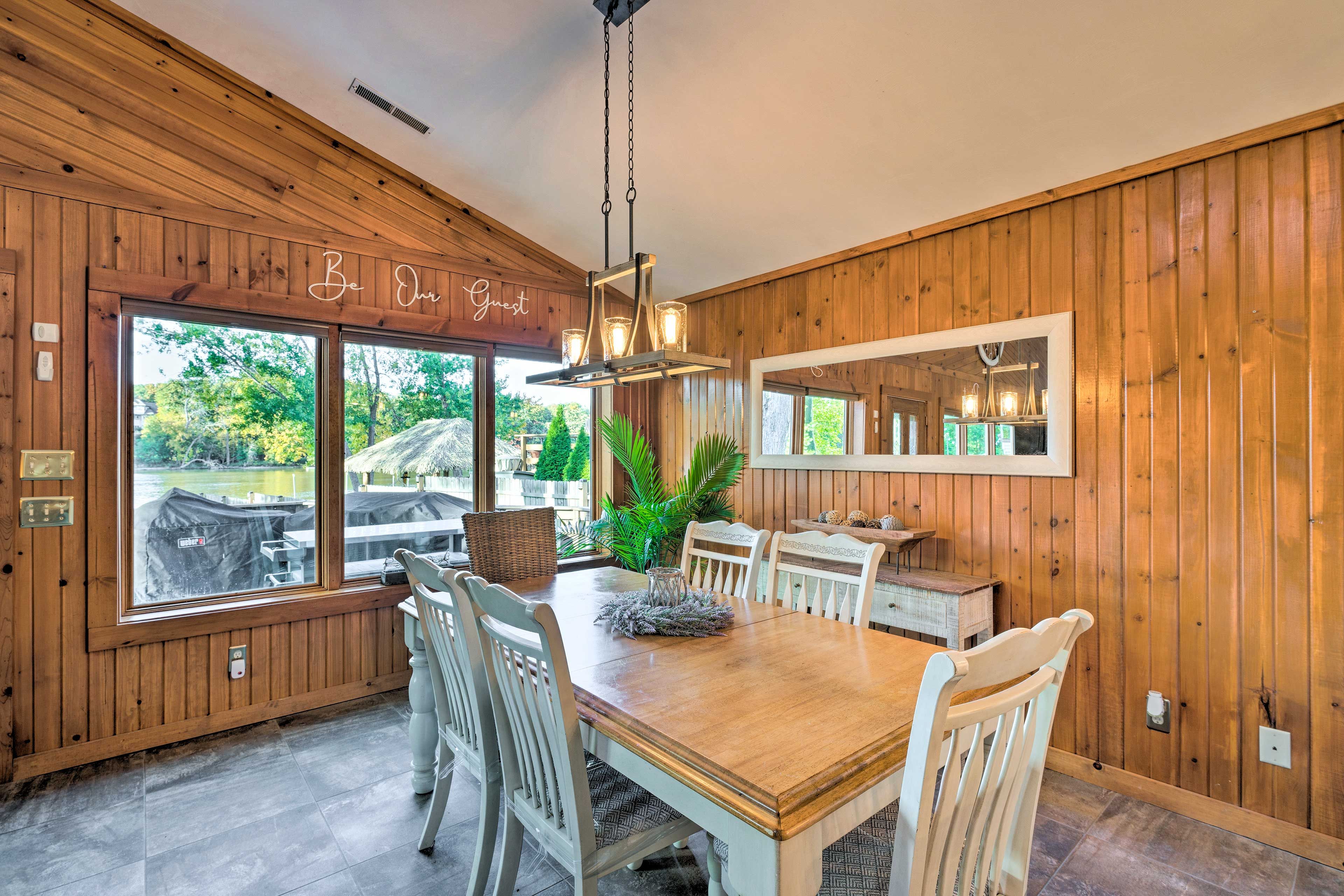 Dining Room | Central Heating & A/C  | High Chair Seat | Board Games & Books