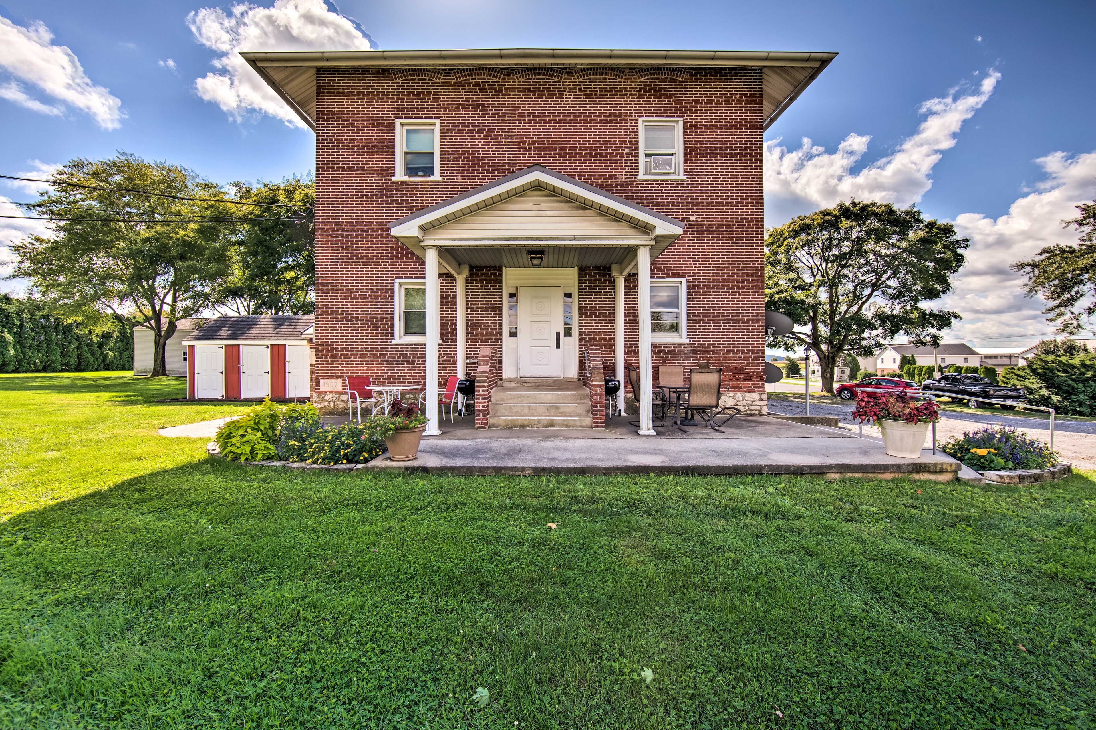 Gap Vacation Rental | 2BR | 1BA | 4 Steps to Enter | 1,000 Sq Ft