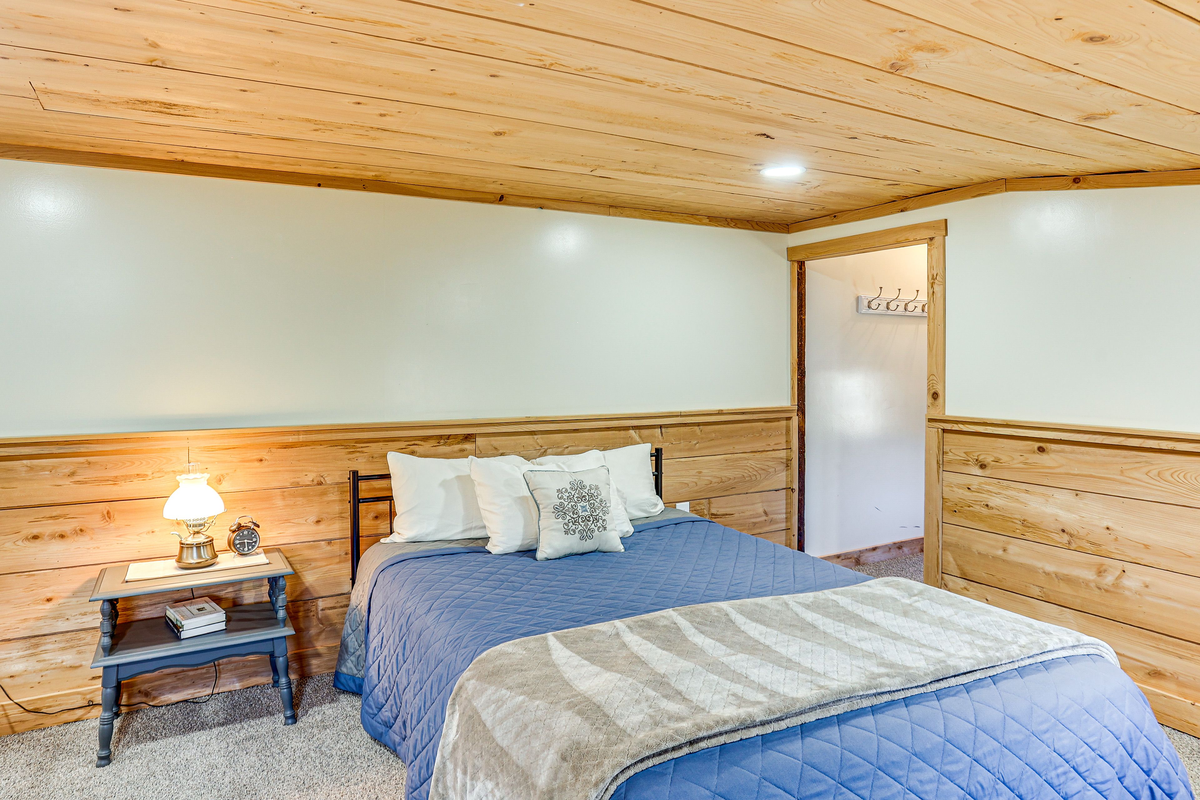 Bedroom 4 | Queen Bed | Twin Bed w/ Twin Trundle | 3rd Floor