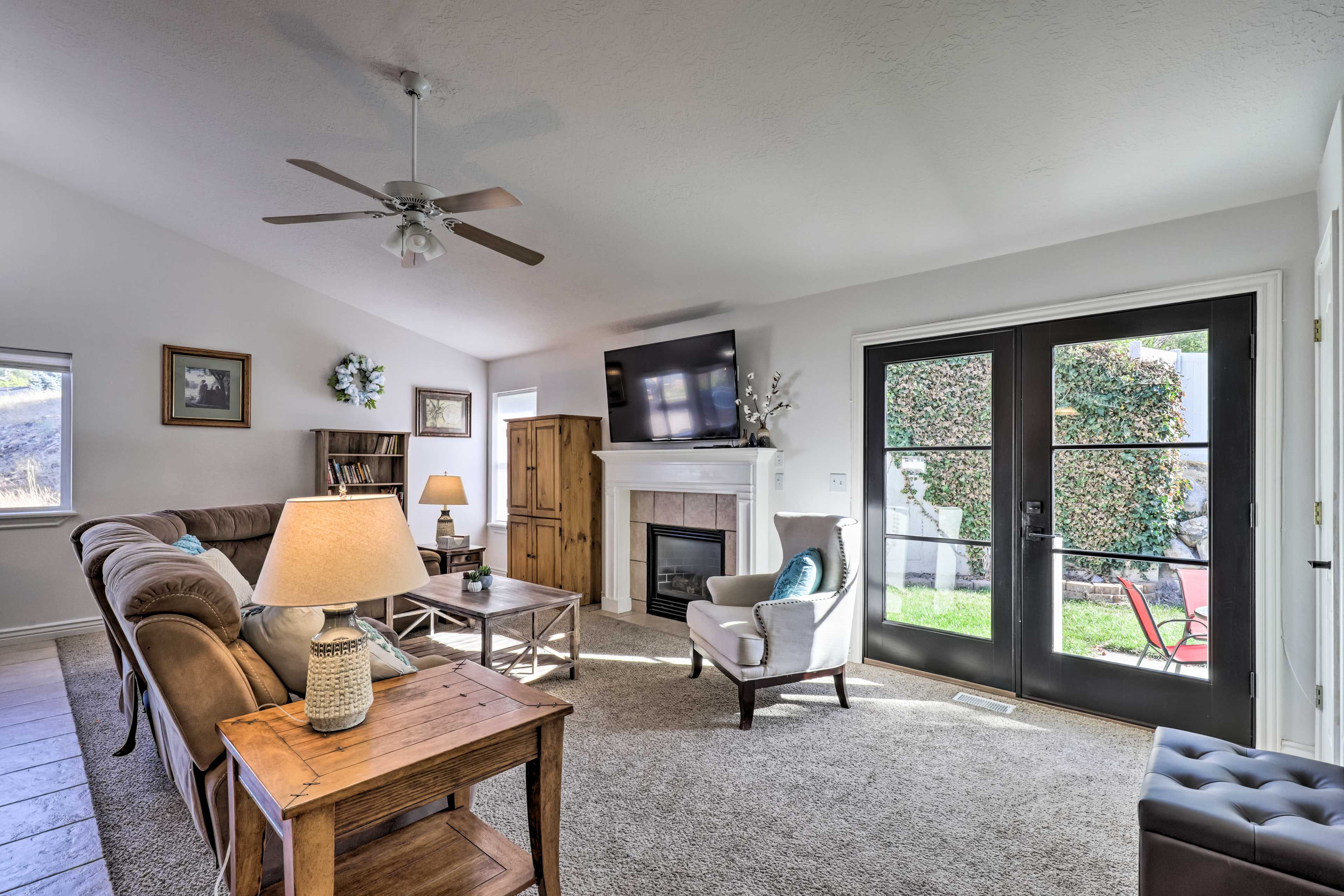 Living Room | Smart TV | Electric Fireplace | Bookshelf | Central Heating & A/C