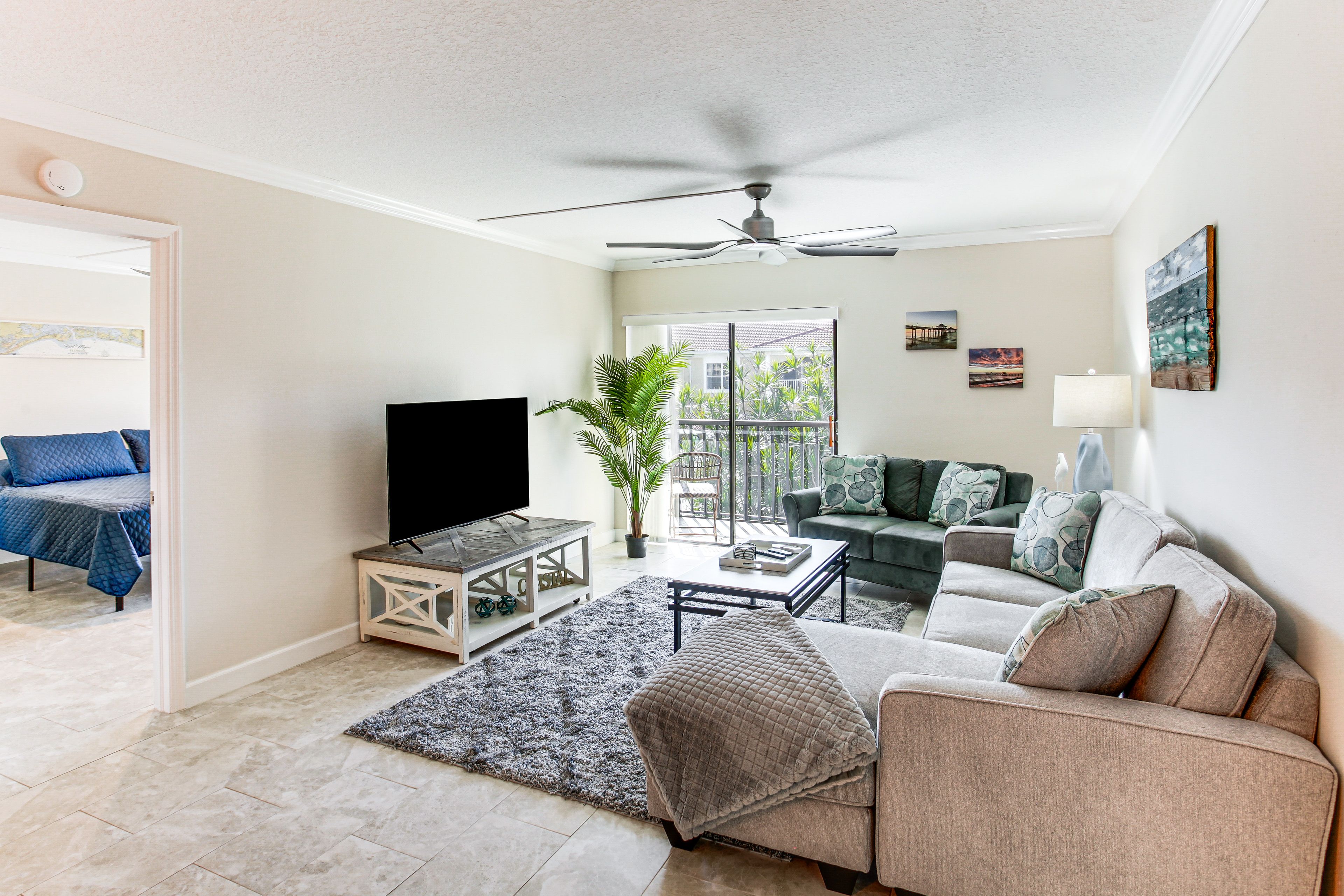 Living Room | Open Floor Plan