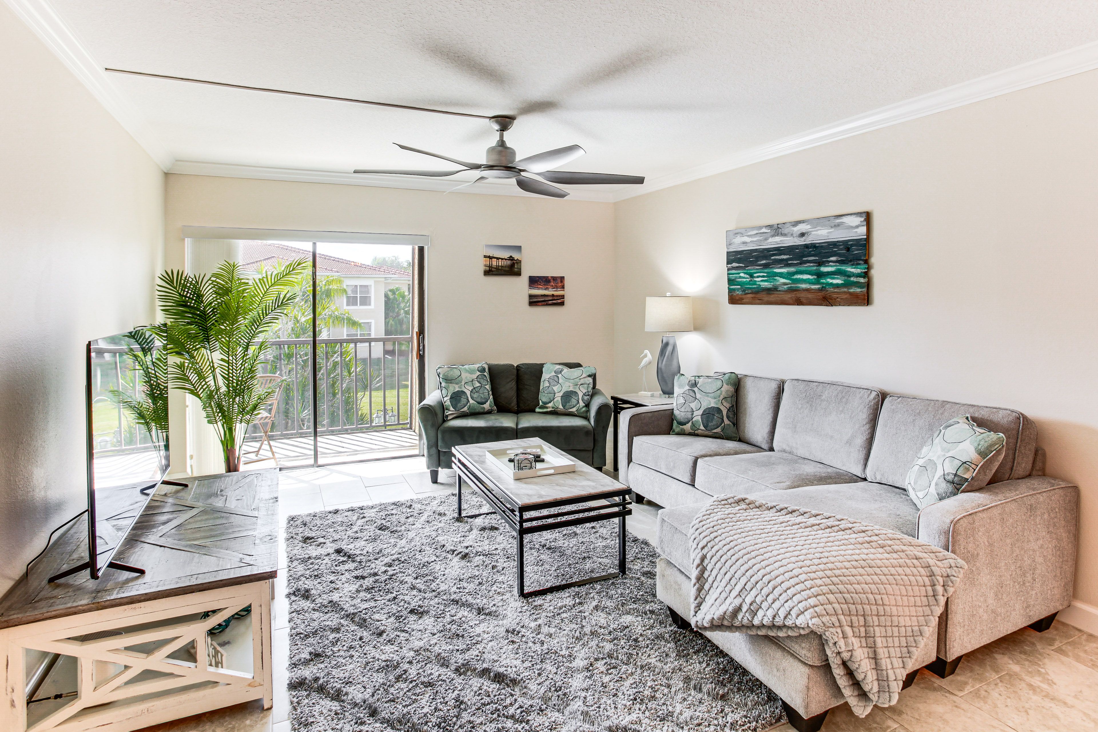 Living Room | Single-Story Condo | Flat-Screen TV | Central A/C & Heating
