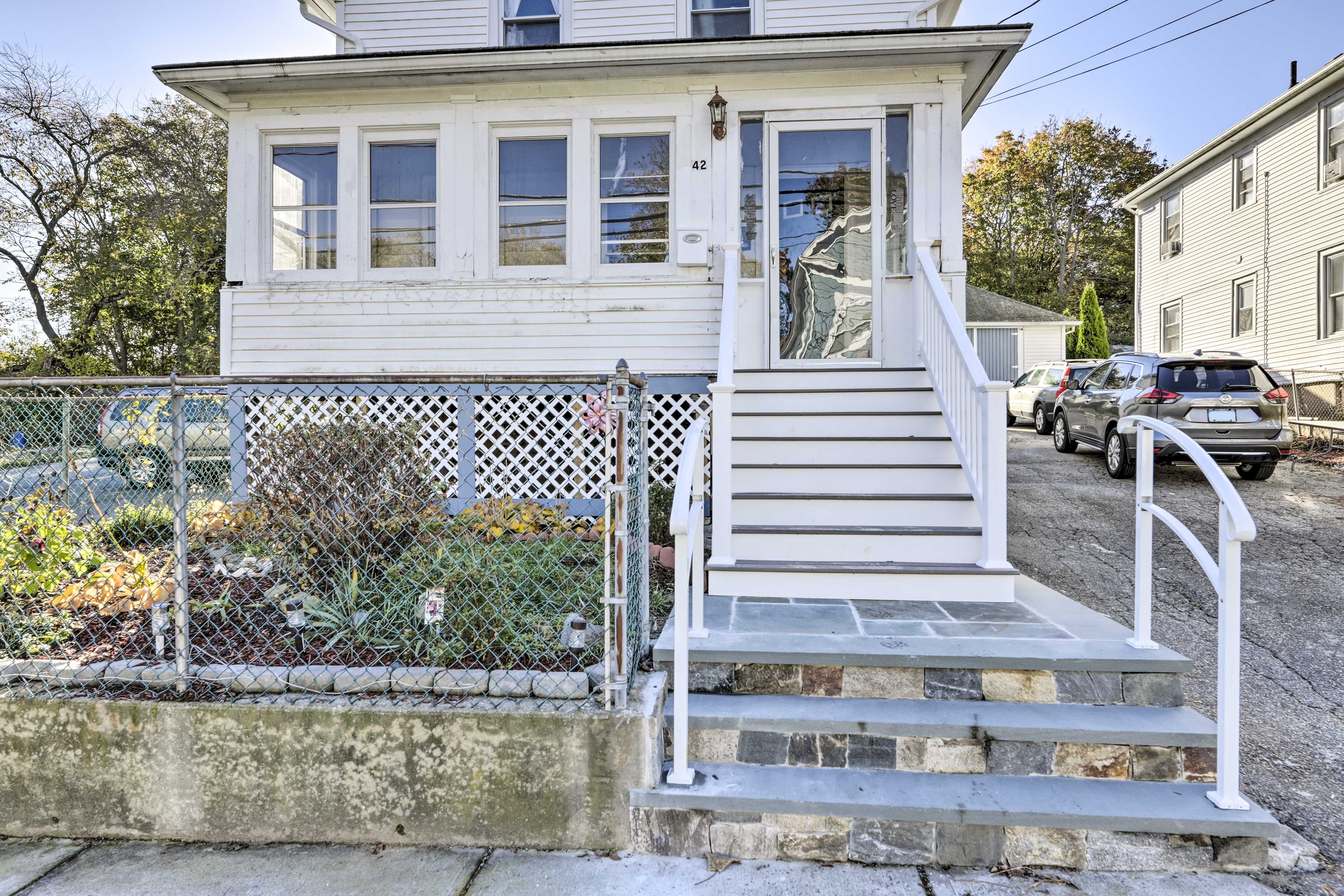 House Exterior | Keyless Entry | Close to New London Waterfront Park