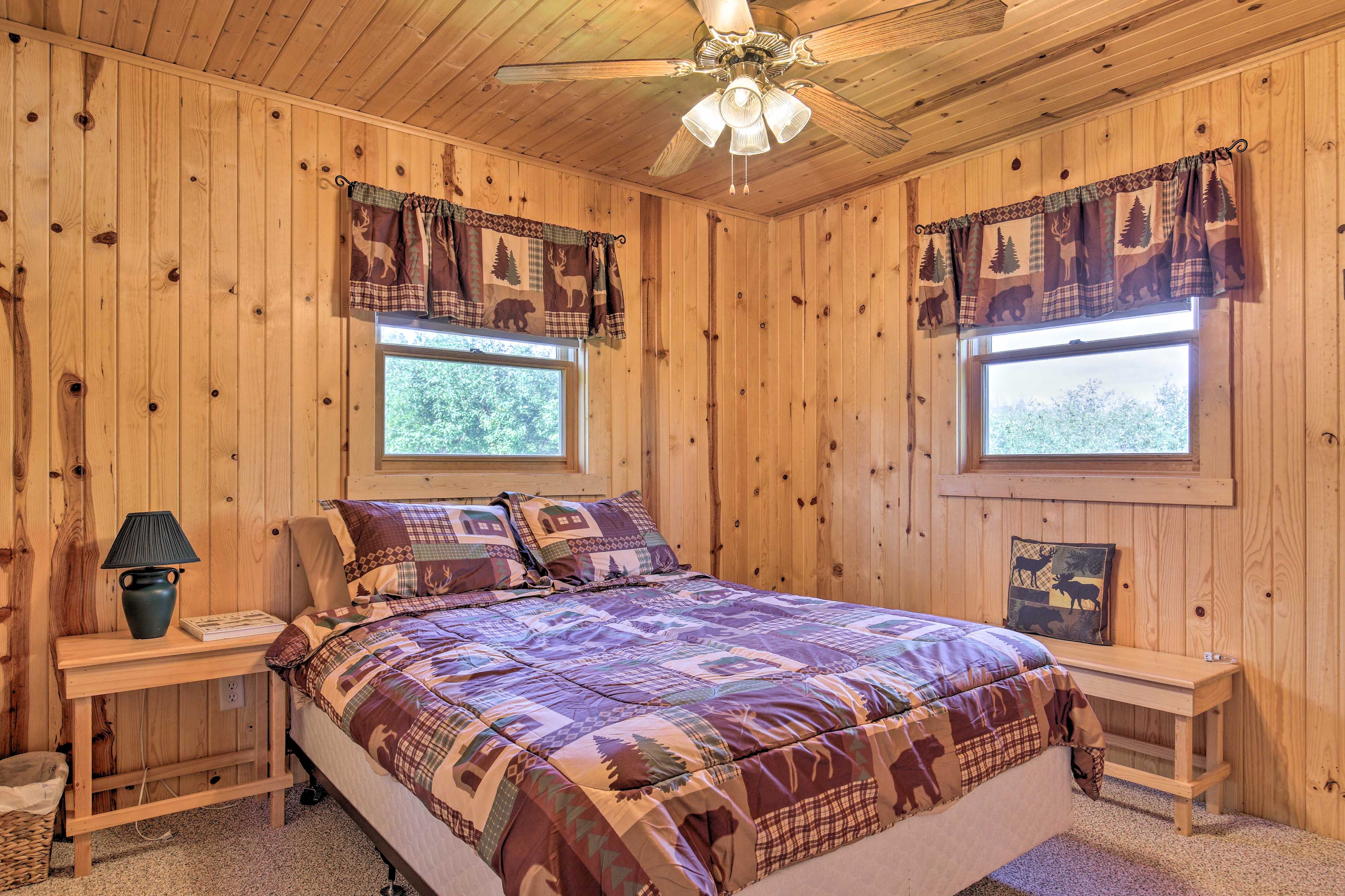 Bedroom 2 | Full Bed | 1st Floor | Towels Provided
