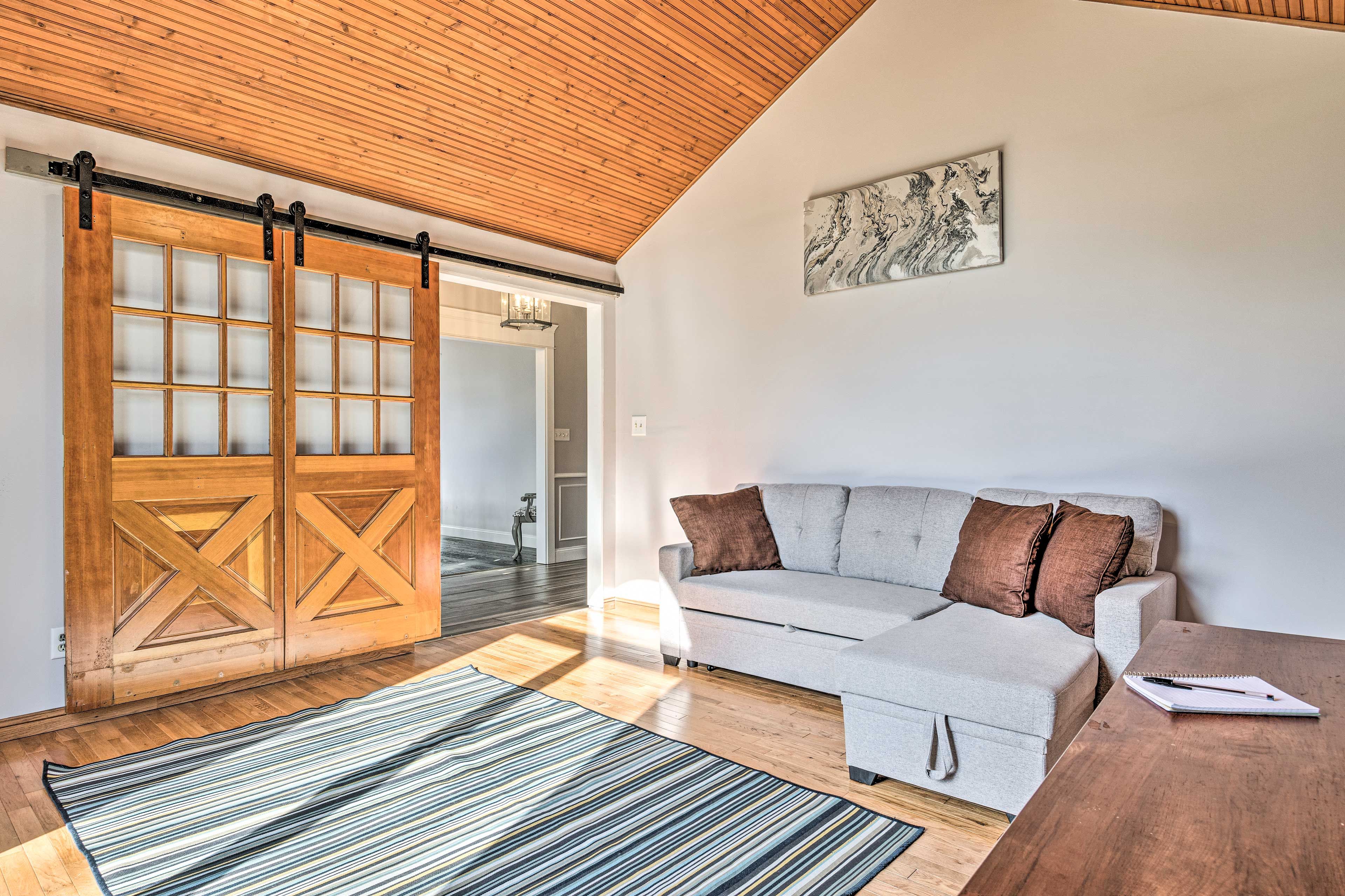 Office | Queen Sleeper Sofa | Laptop-Friendly Workspace