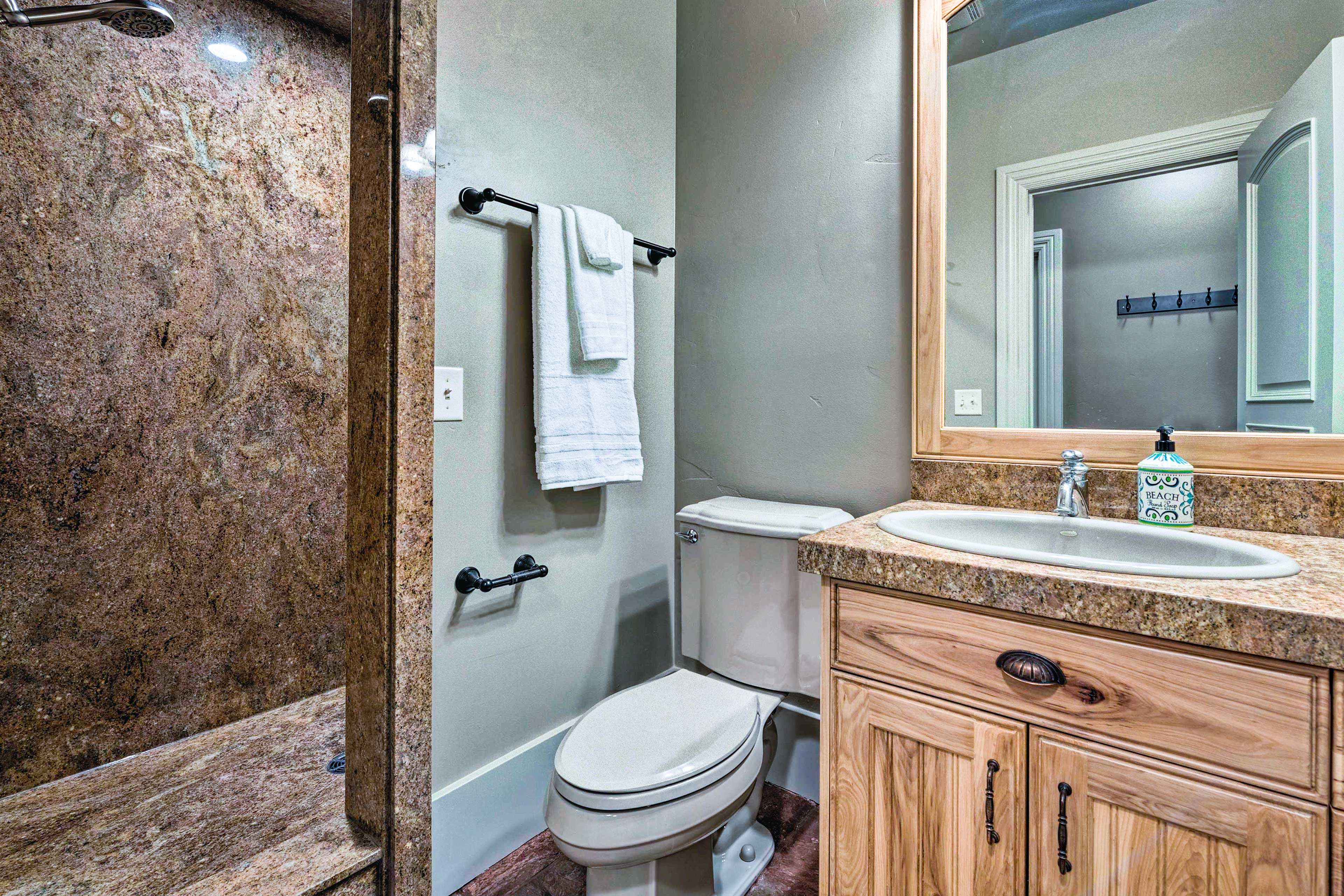 Full Bathroom | Complimentary Toiletries | Hair Dryer | Towels Provided