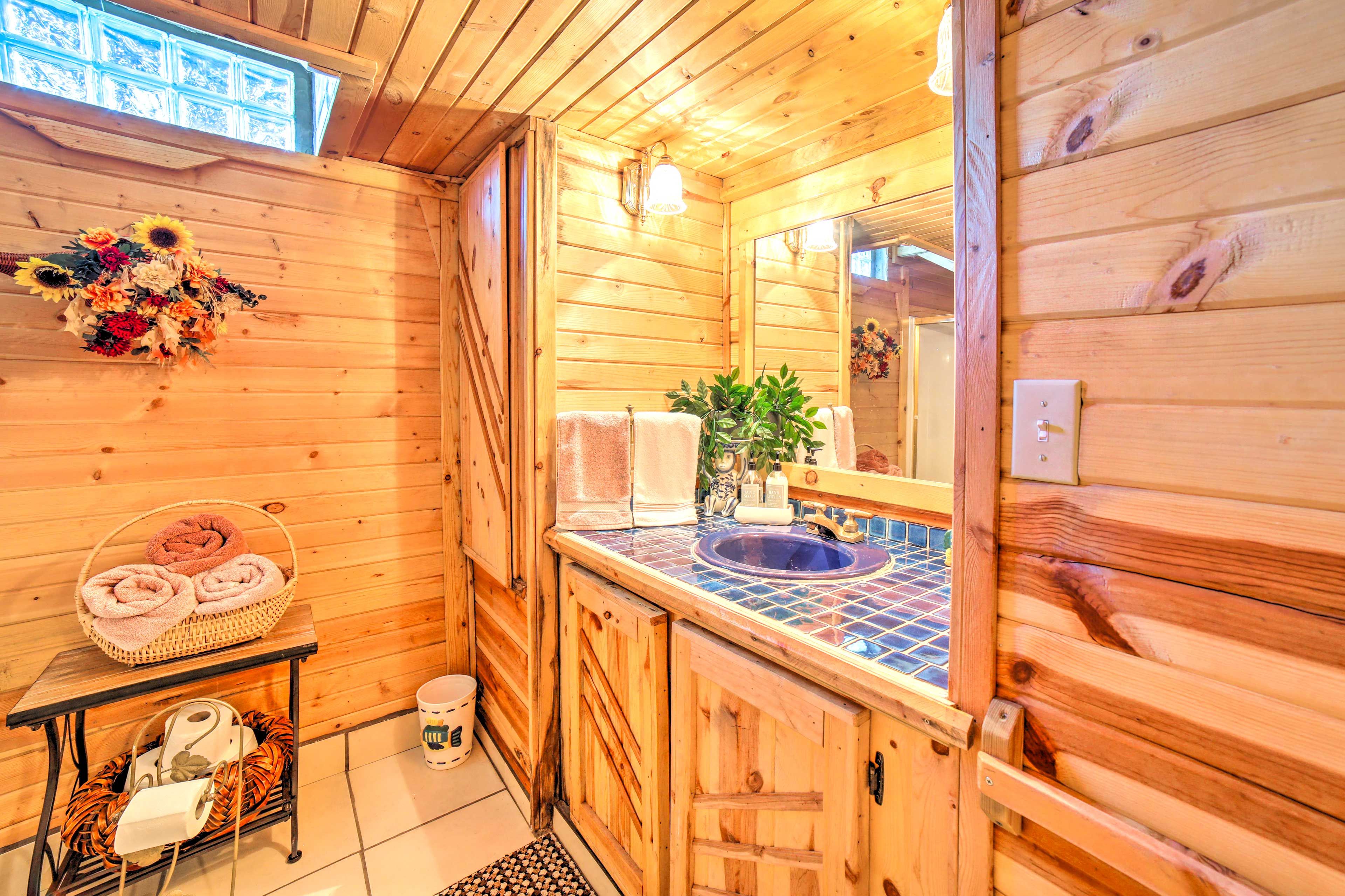 Bathroom | Towels Provided