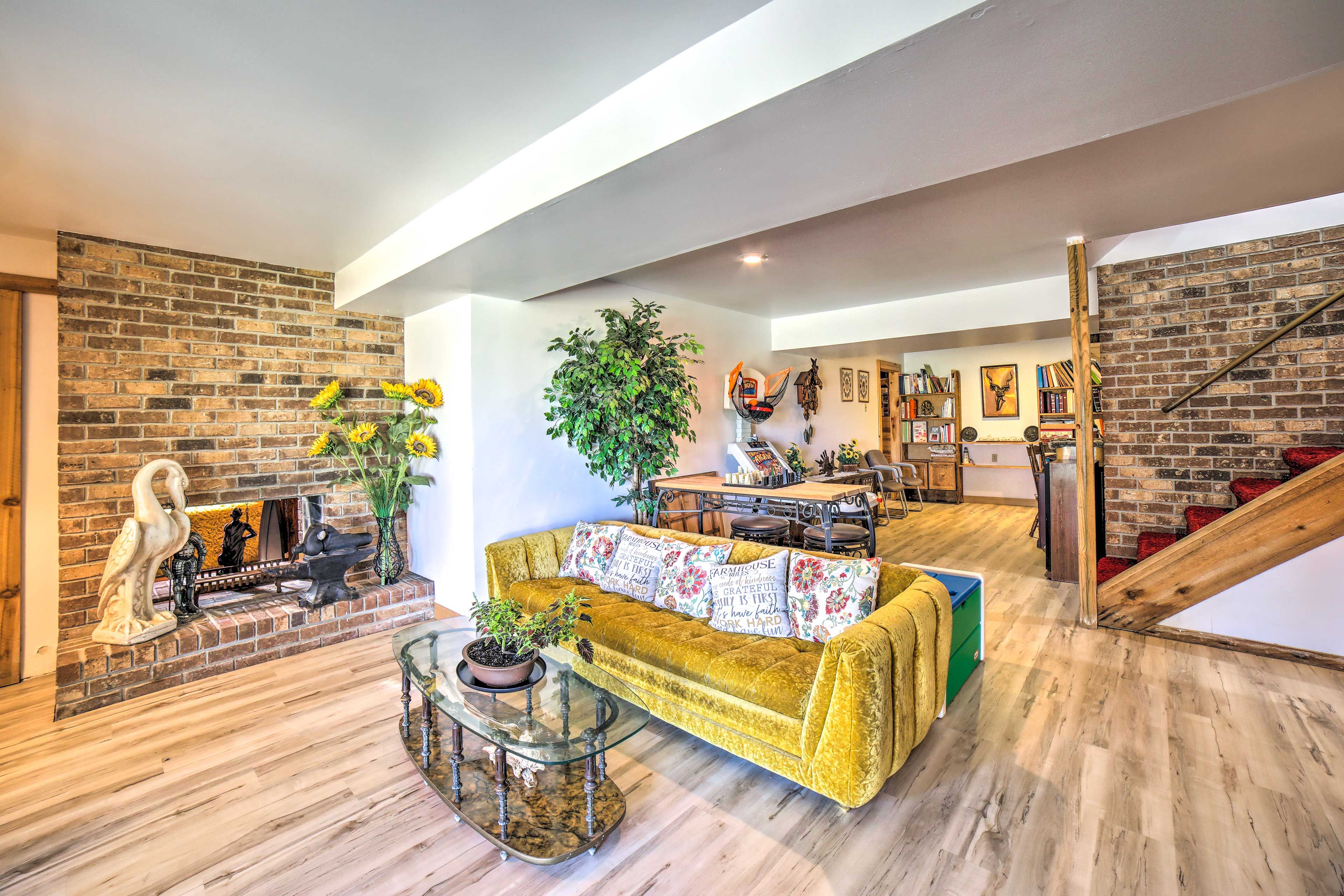 Lowell Vacation Rental | 2BR | 1BA | 1,050 Sq Ft | Step-Free Access