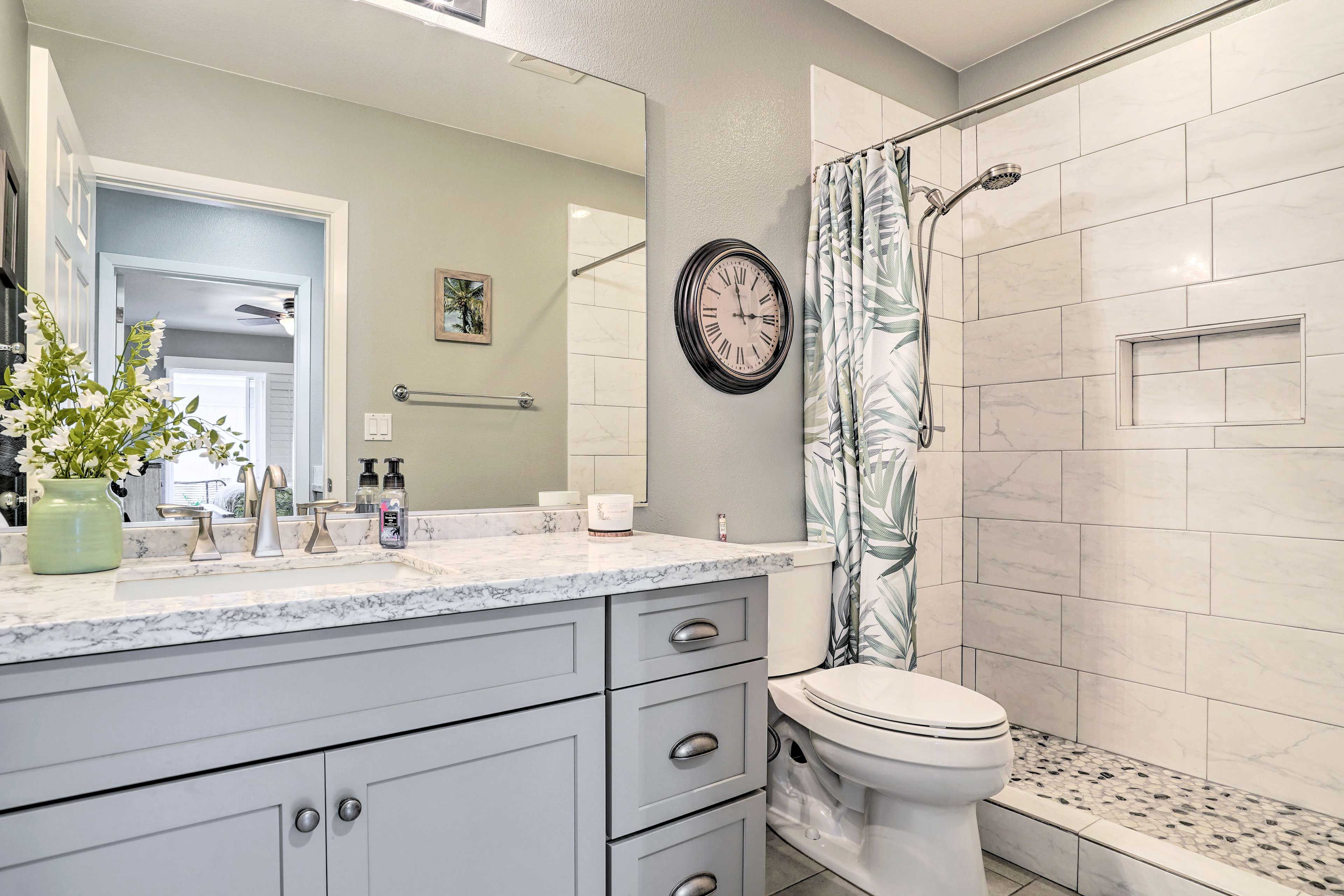 Full Bathroom | Hair Dryer