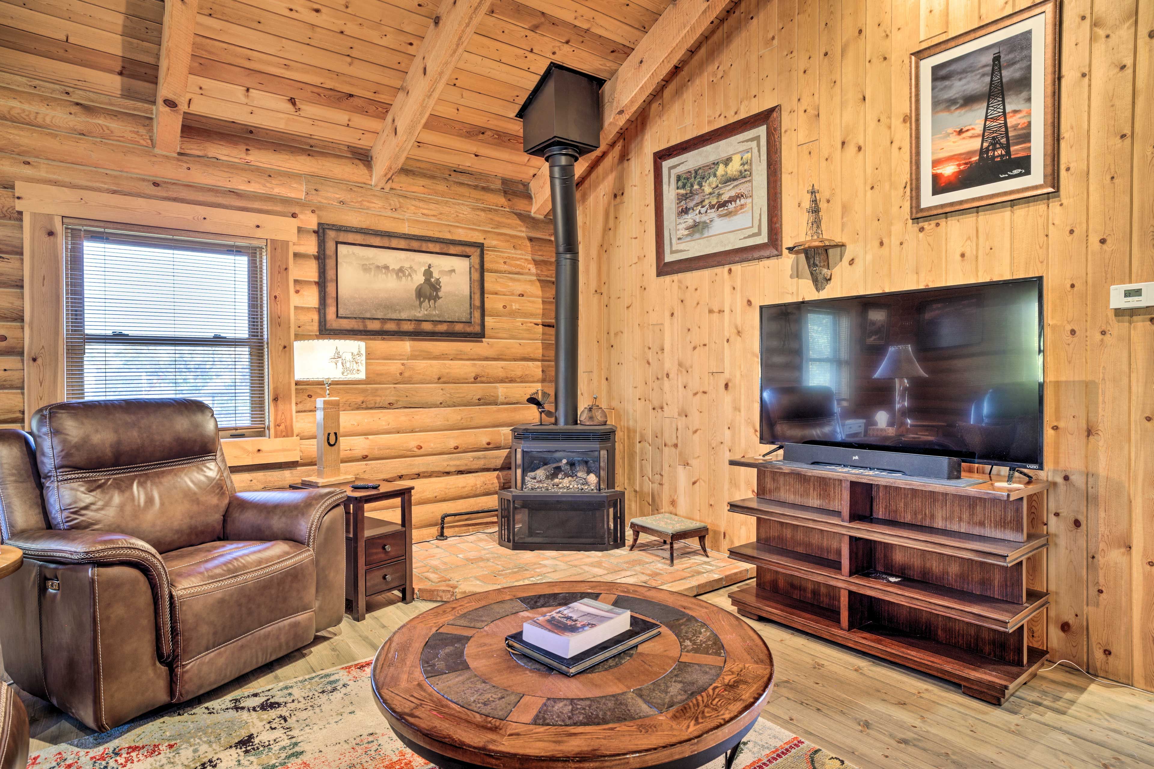 Glendo Vacation Rental | 2BR | 2BA | 2 Steps to Access | 1,500 Sq Ft