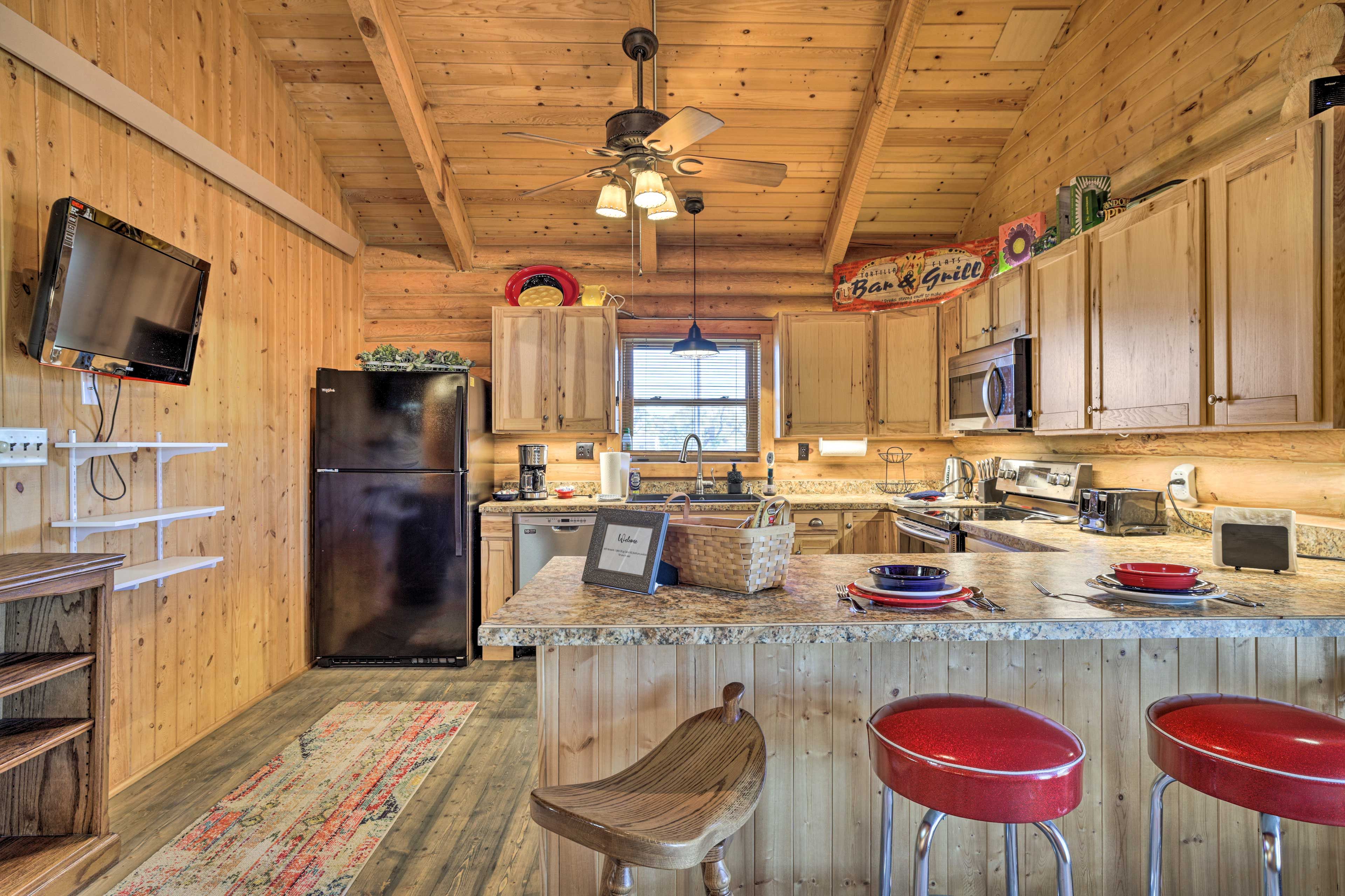 Kitchen | Cooking Basics | Dishware & Flatware | Crockpot | Water Filter