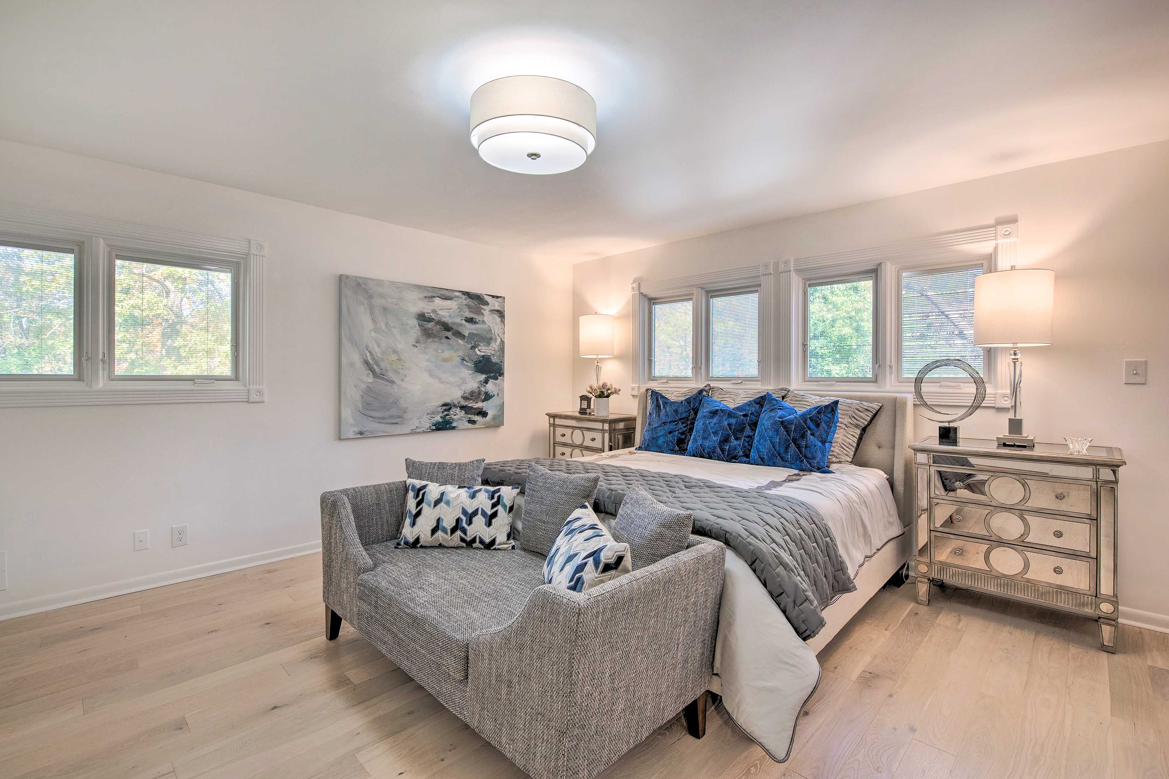 Bedroom 1 | King Bed