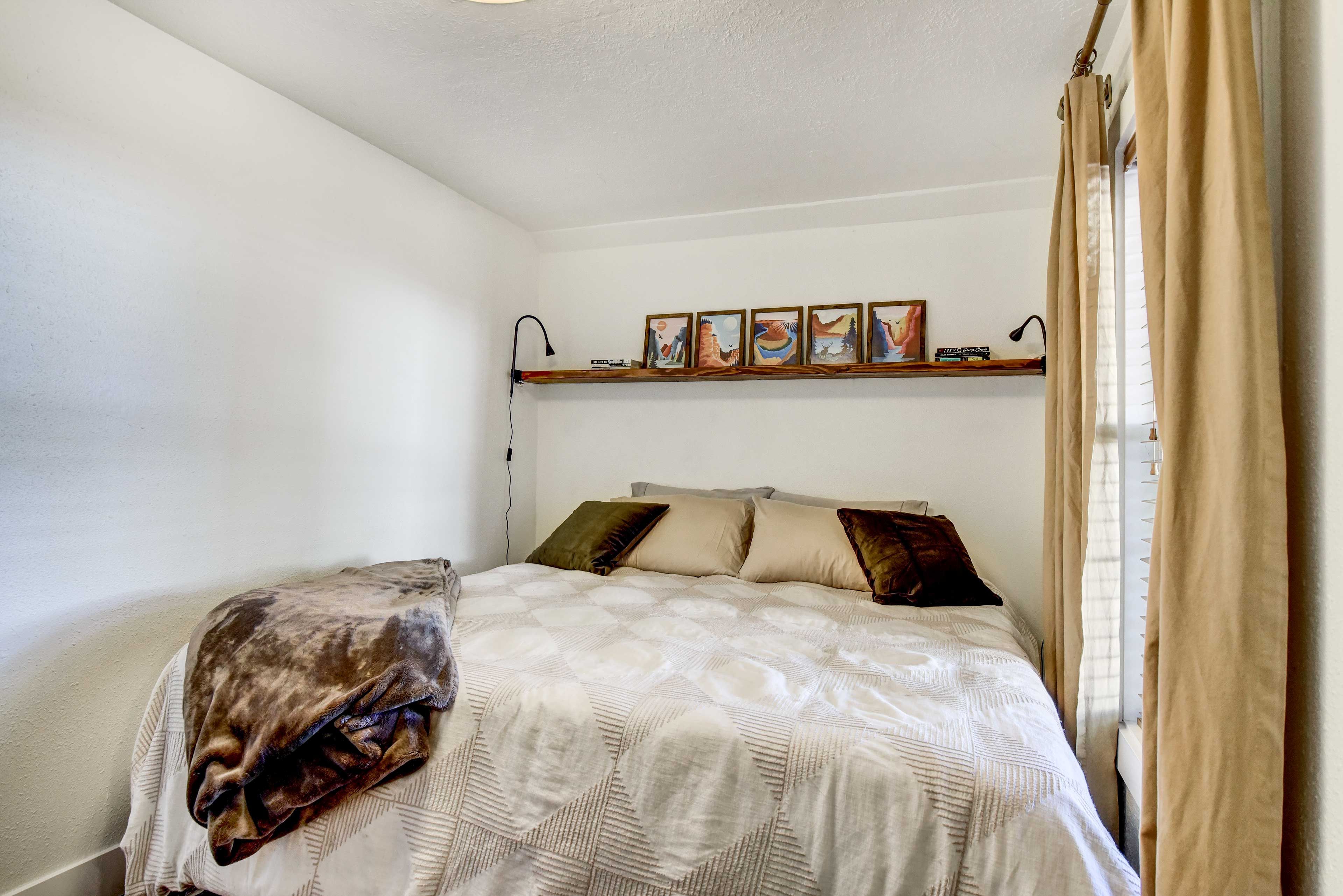 Bedroom 1 | King Bed | Linens Provided | Board Games | Books