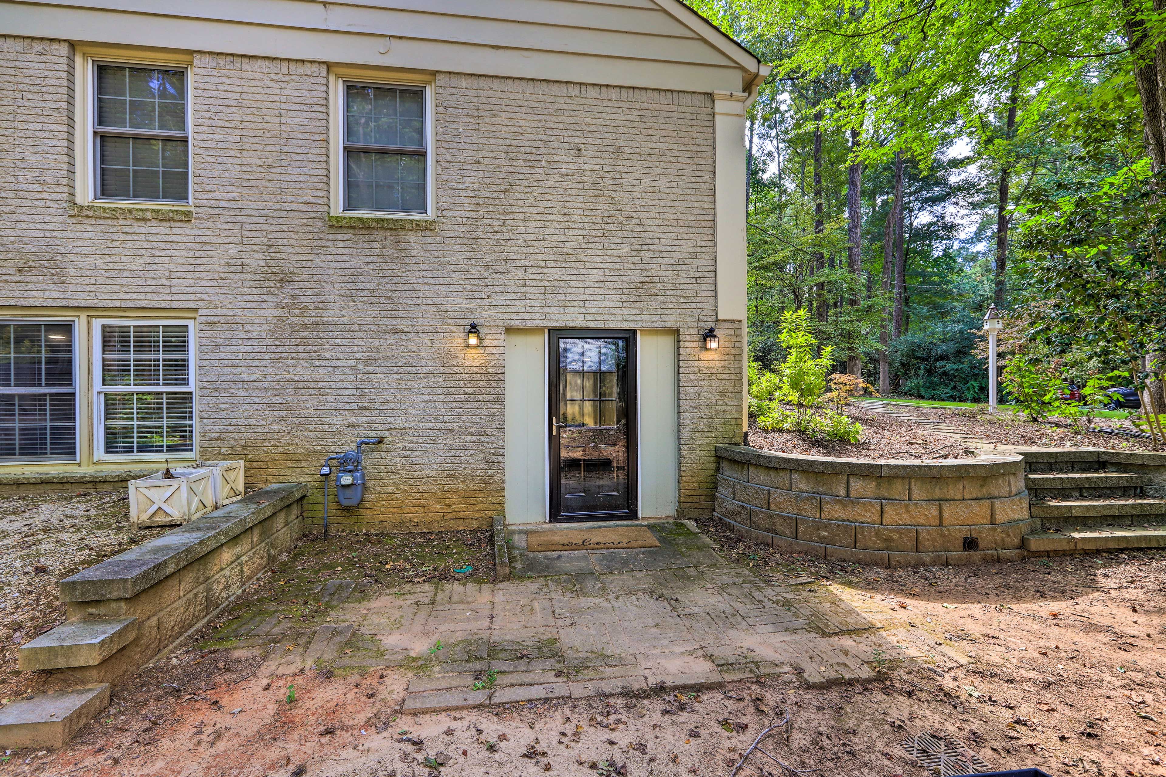 Exterior | Entrance (New Ramp Photos Coming Soon) | Keyless Entry