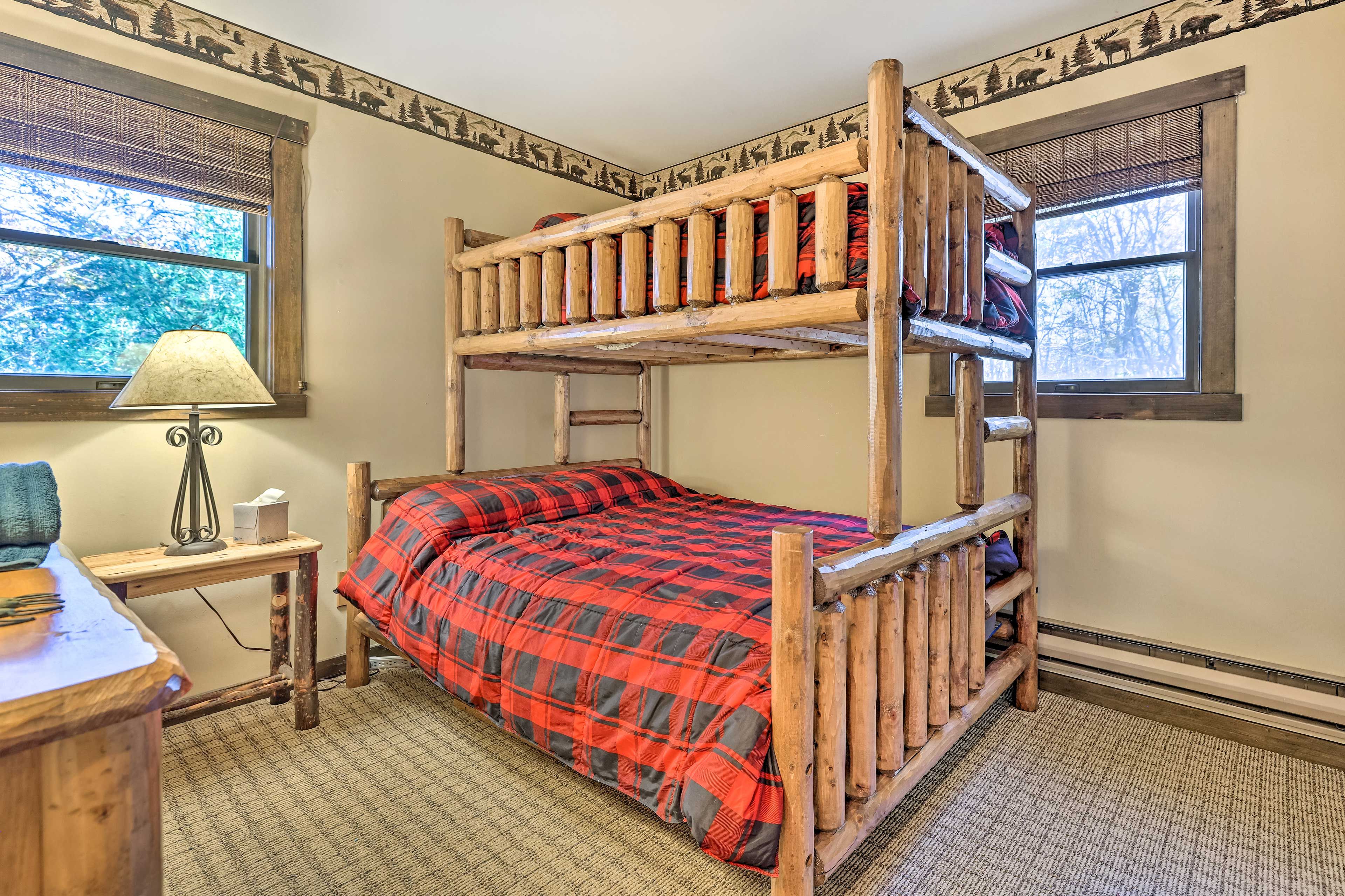 Bedroom 1 | 1st Floor | Twin/Full Bunk Bed | Linens Provided
