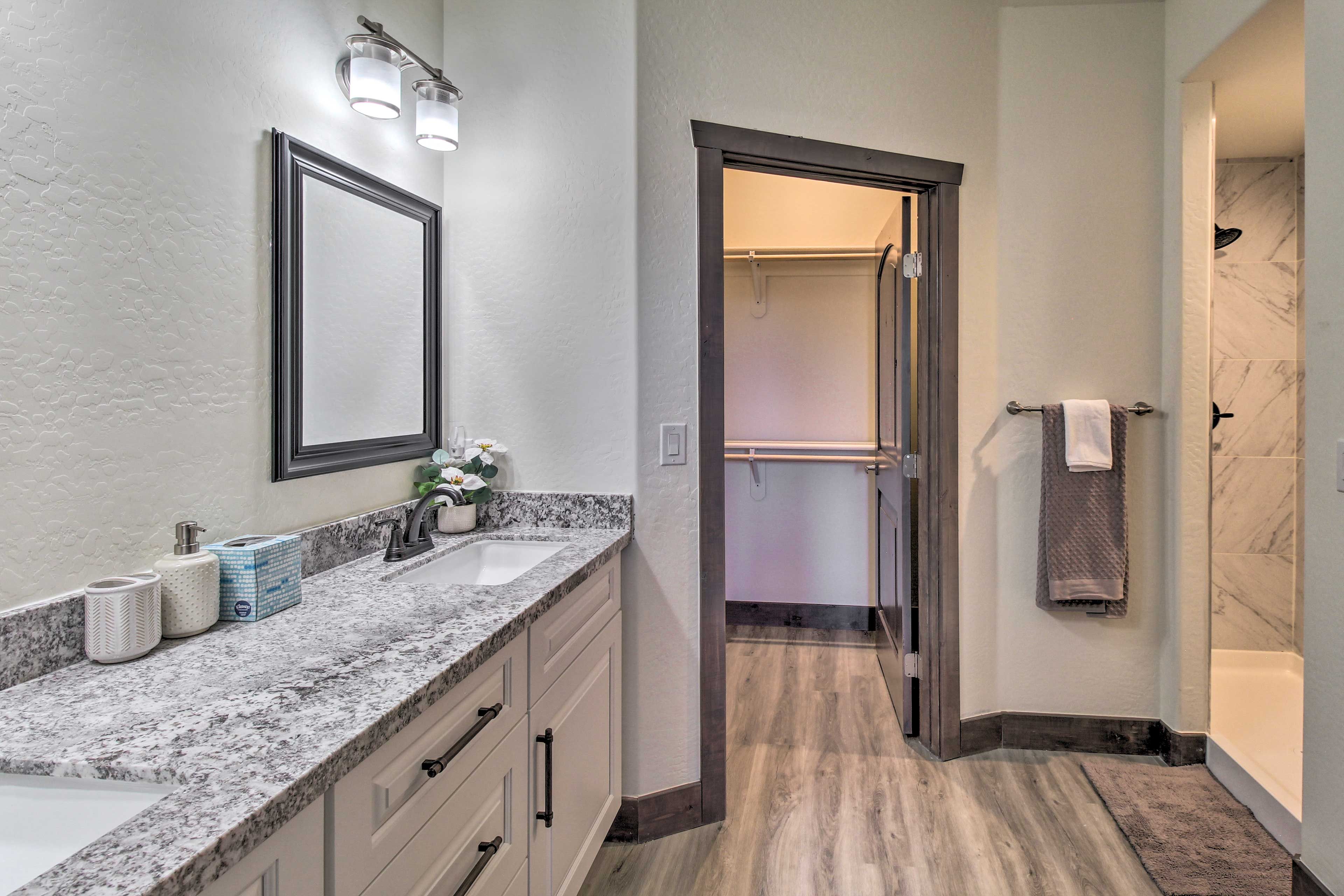 En-Suite Bathroom | Complimentary Toiletries