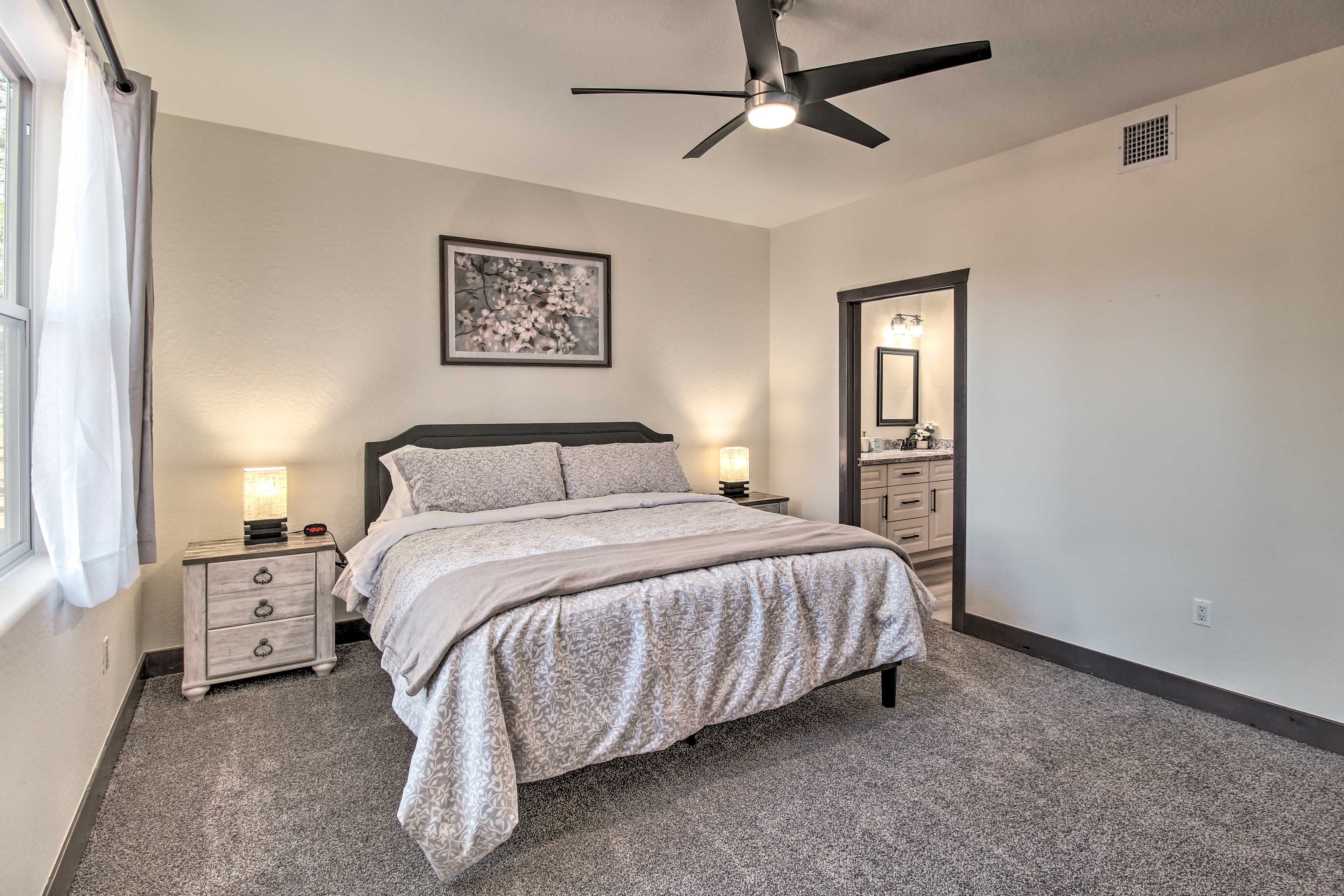 Bedroom 1 | California King Bed | En-Suite Bathroom