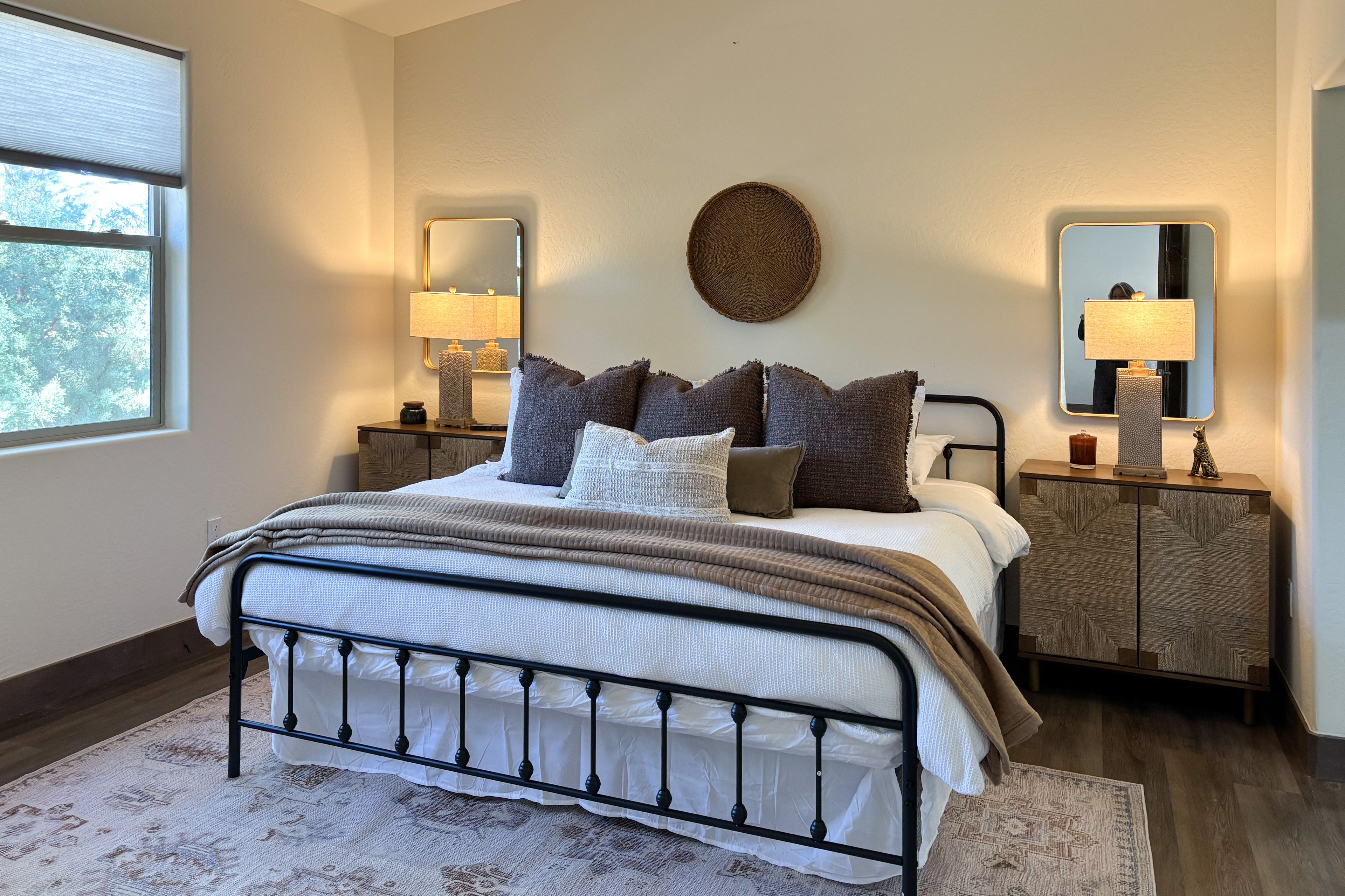 Bedroom 1 | California King Bed | En-Suite Bathroom