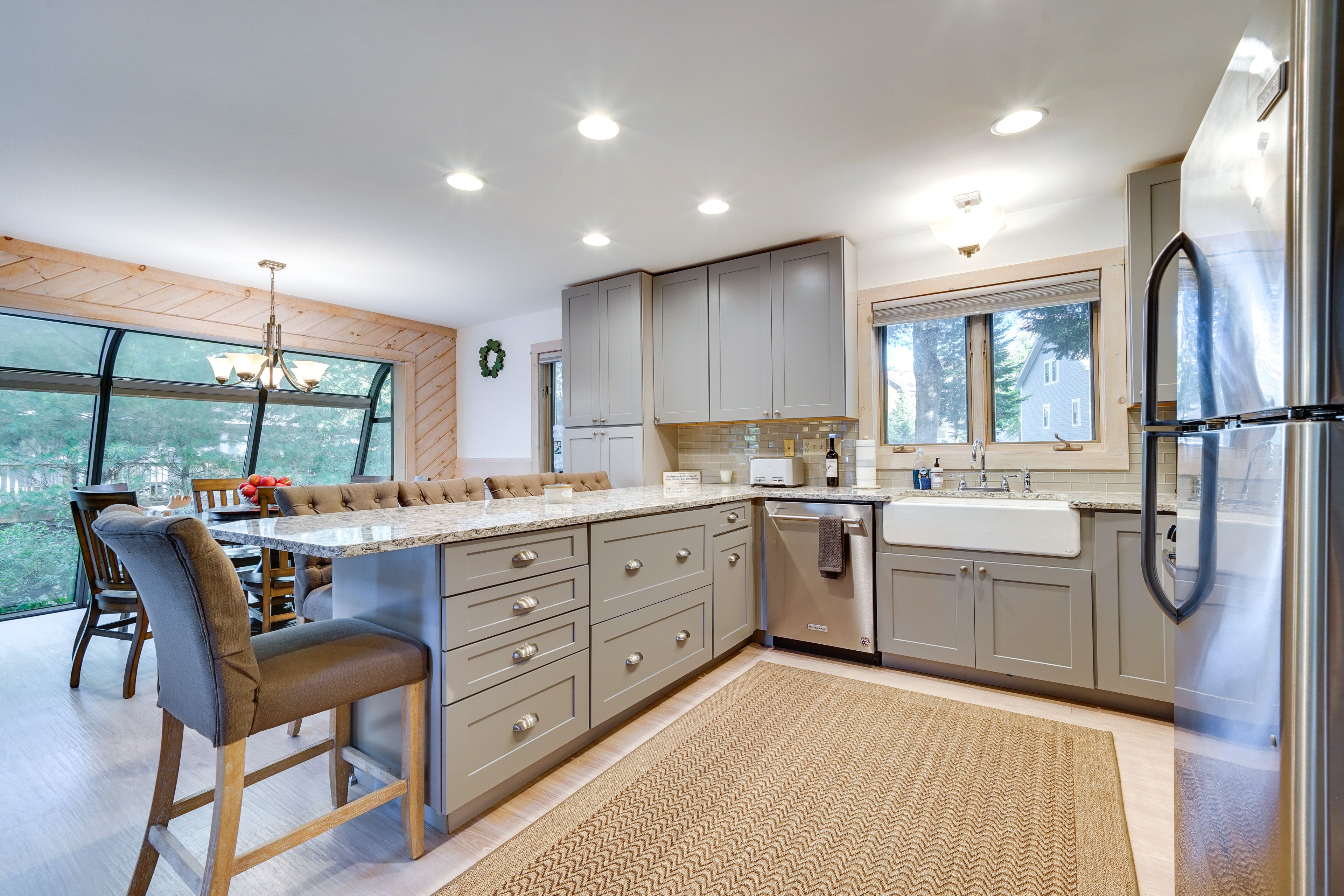 Kitchen | 1st Floor | Coffee Maker | Toaster | Crockpot