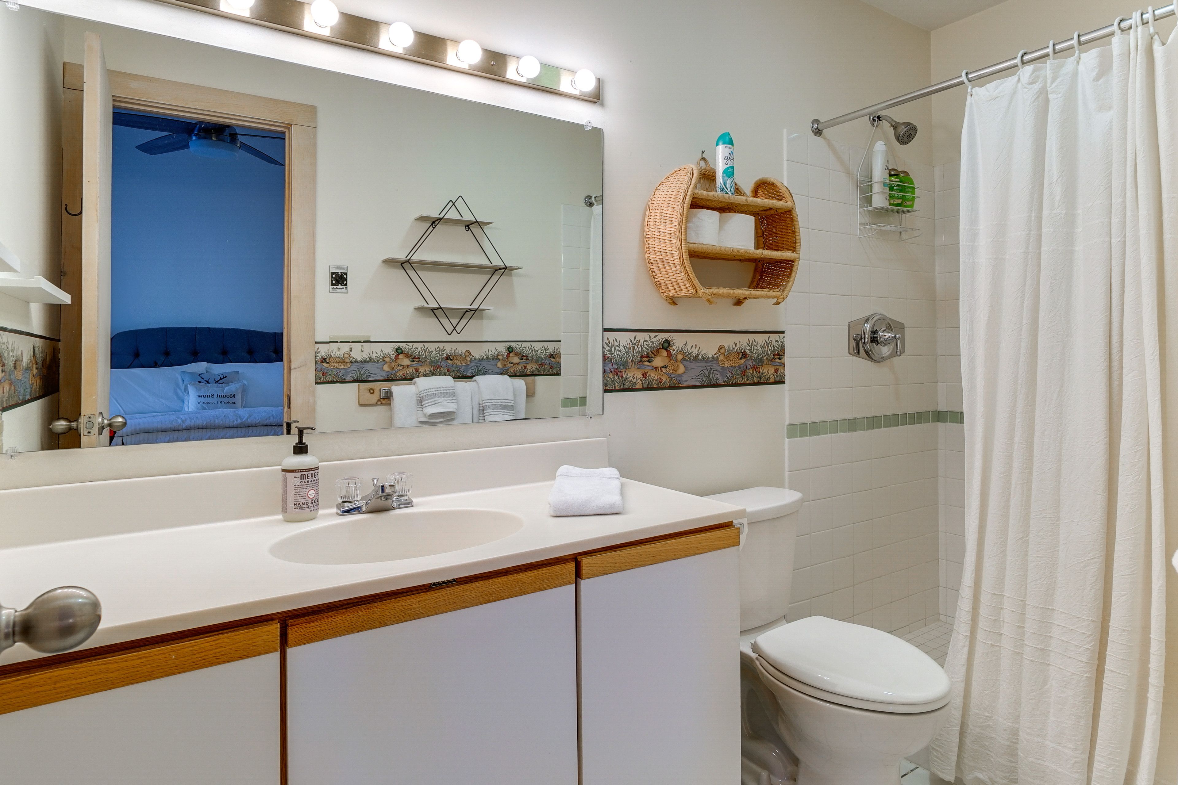 En-Suite Bathroom | Hair Dryer | Towels