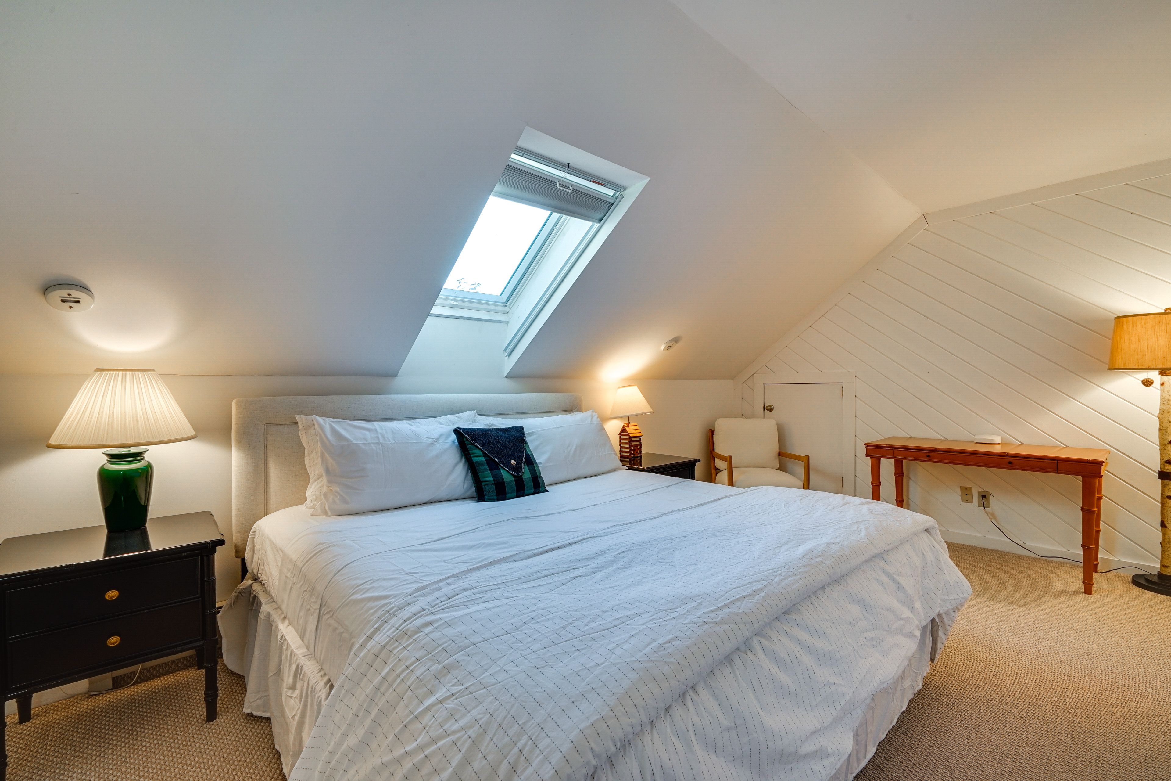 Bedroom 3 | King Bed | 2nd Floor