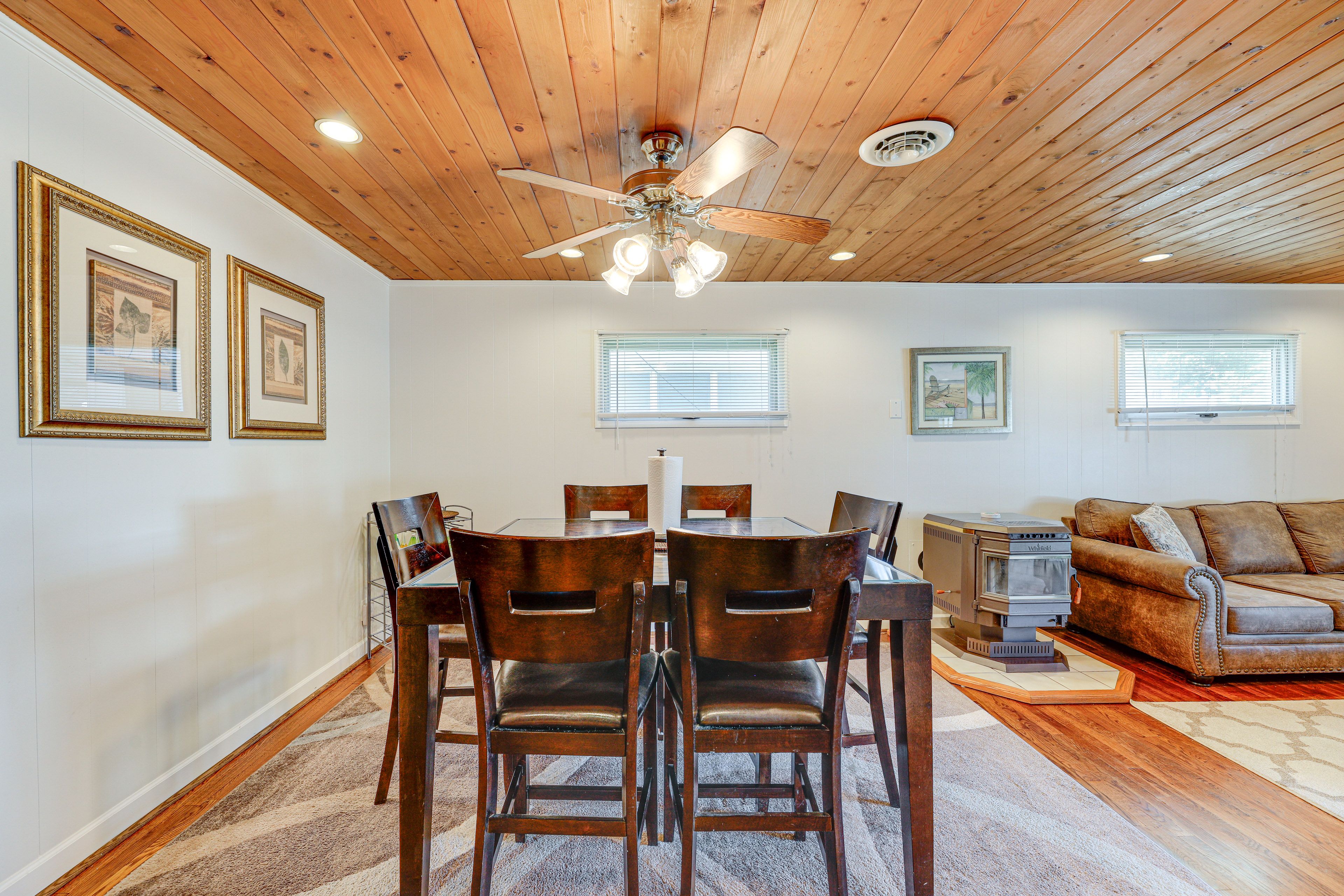 Dining Area & Living Room 1 | 1st Floor | Dishware & Flatware