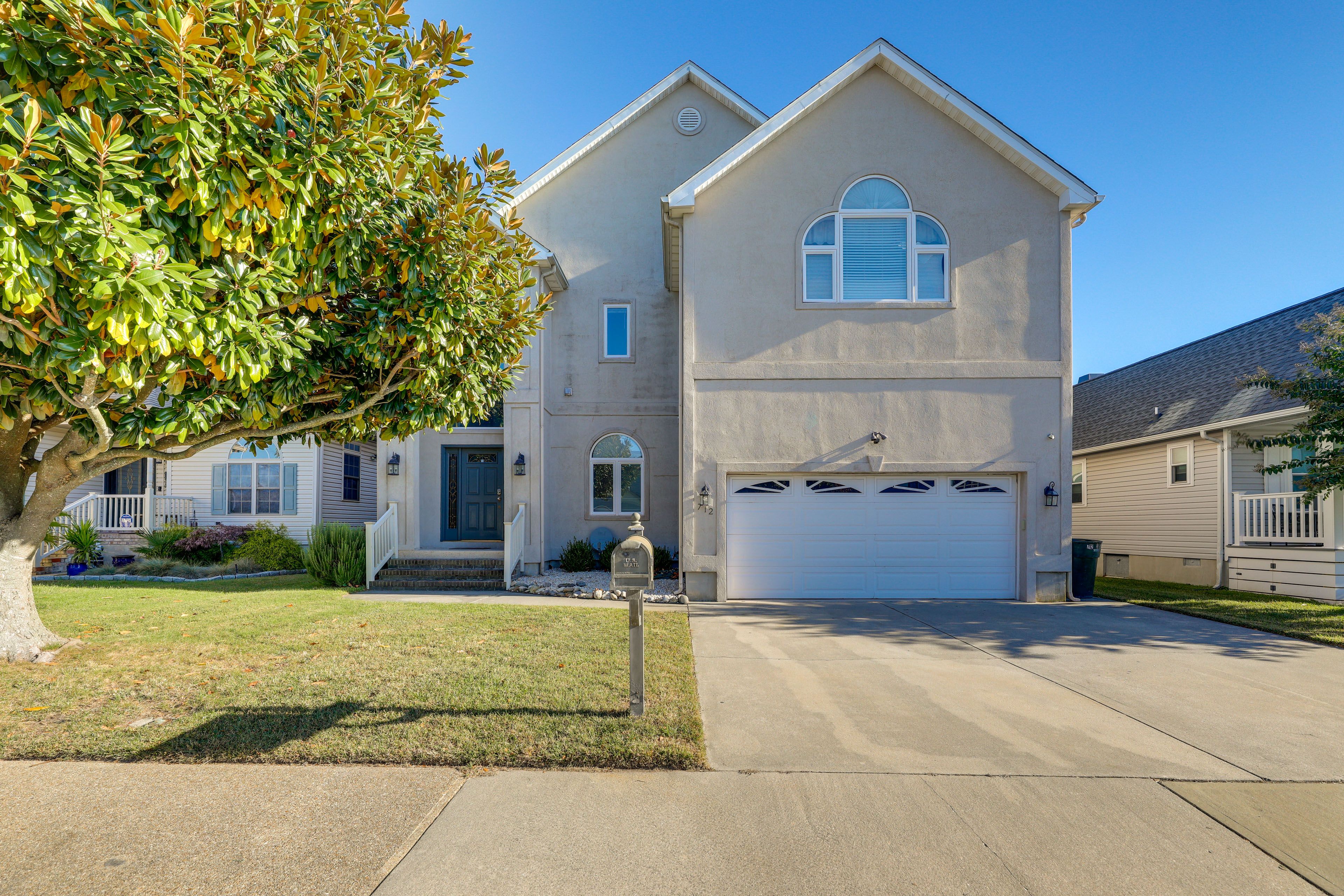 Parking | Garage (2 Vehicles) | Driveway (2 Vehicles) | Street Parking