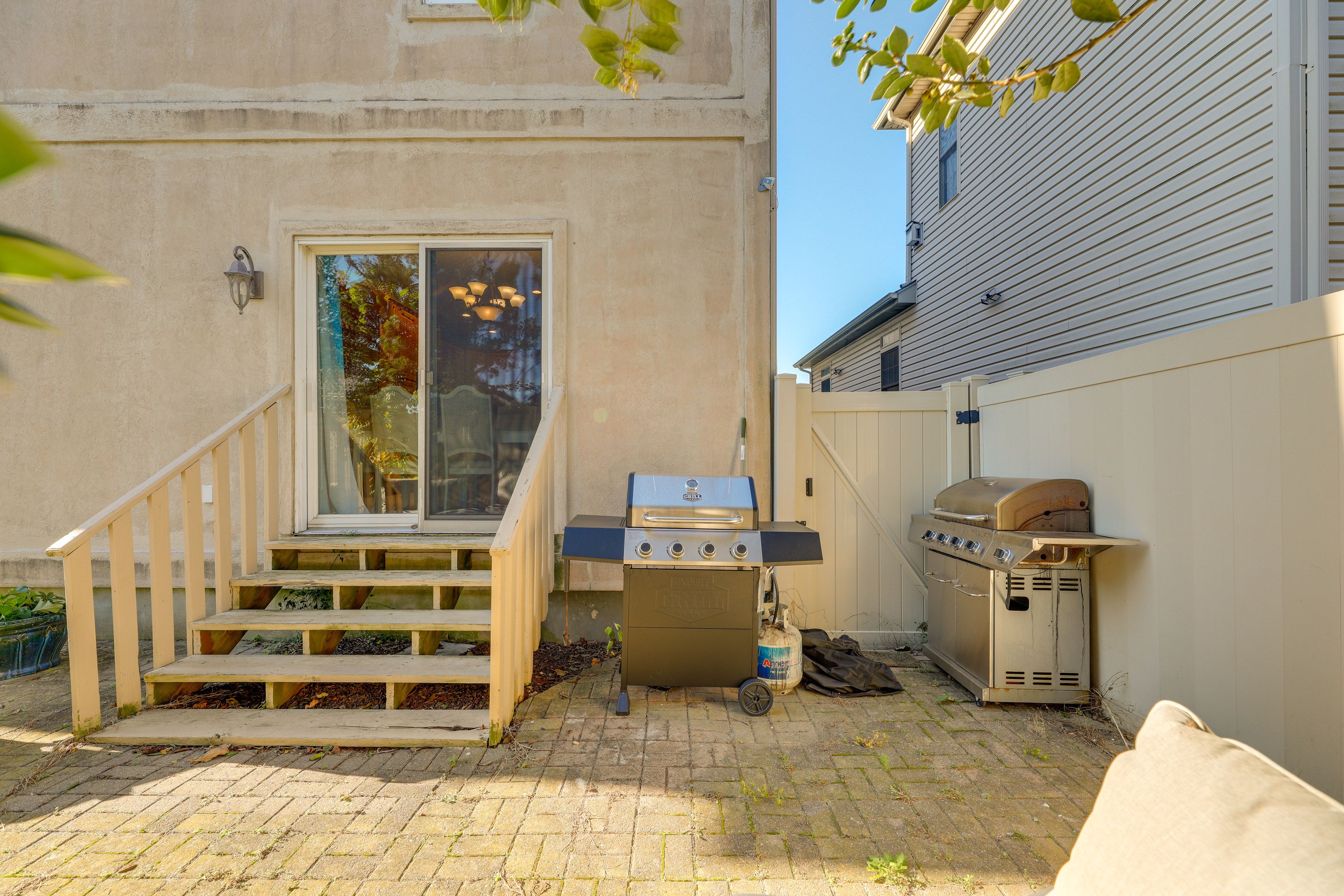 Patio | Lounge Seating | 2 Gas Grills