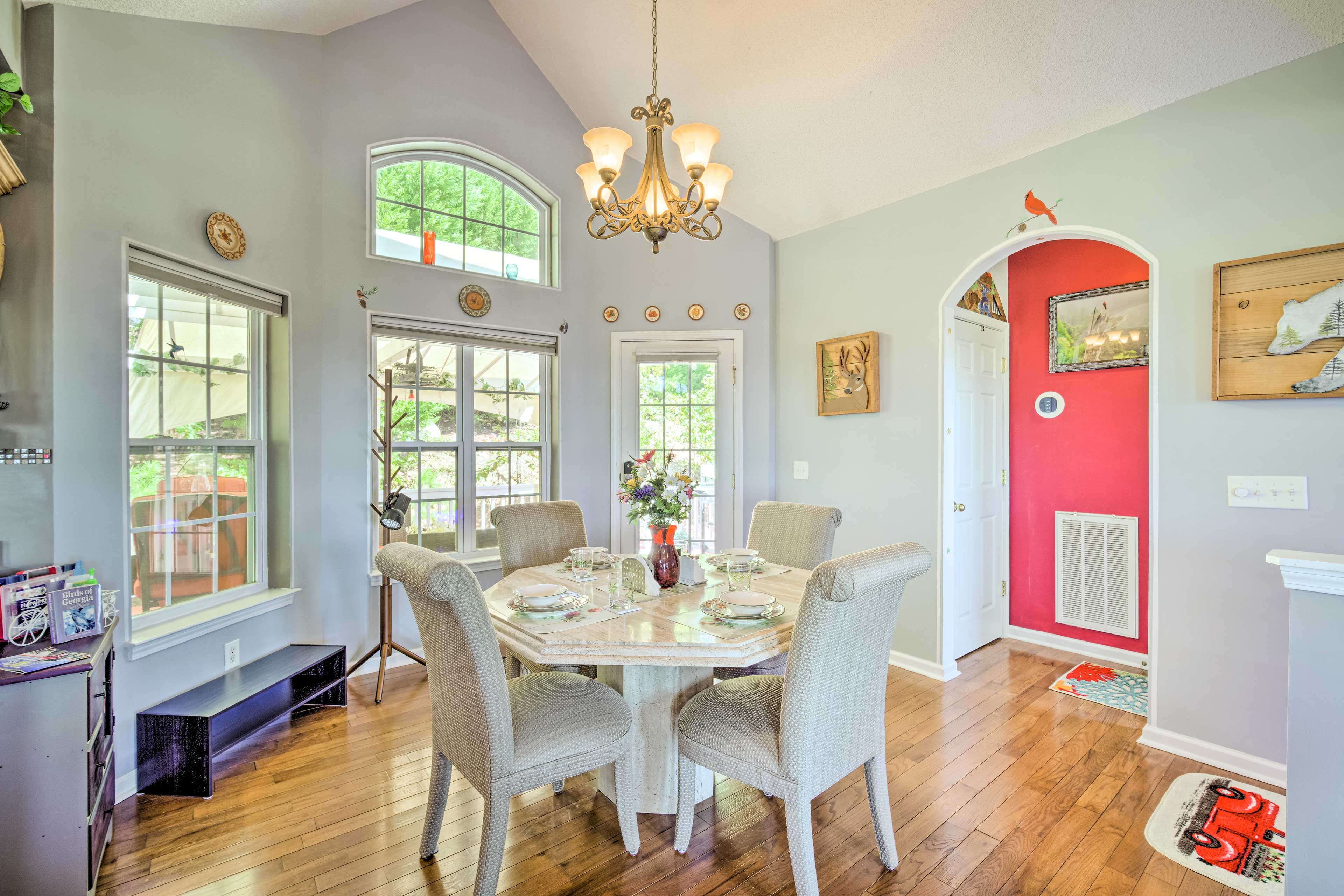 Dining Area | Dishware & Flatware Provided | Main Level