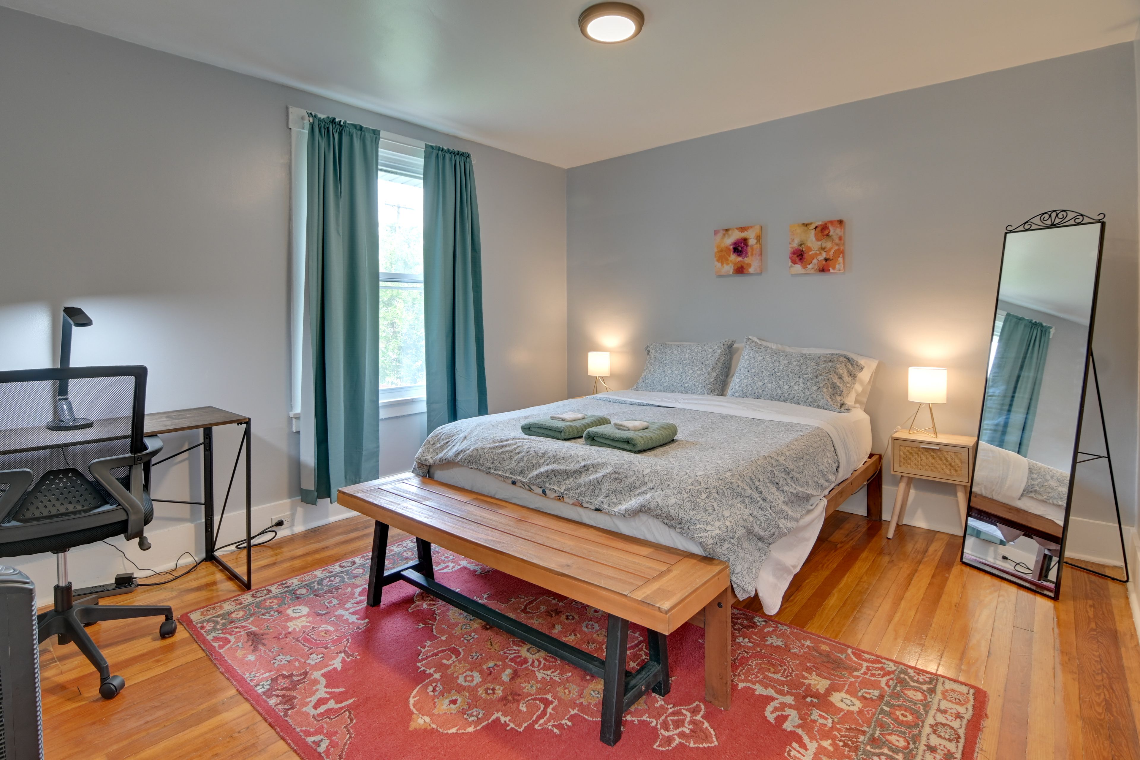 Bedroom 1 | 2nd Floor | Queen Bed