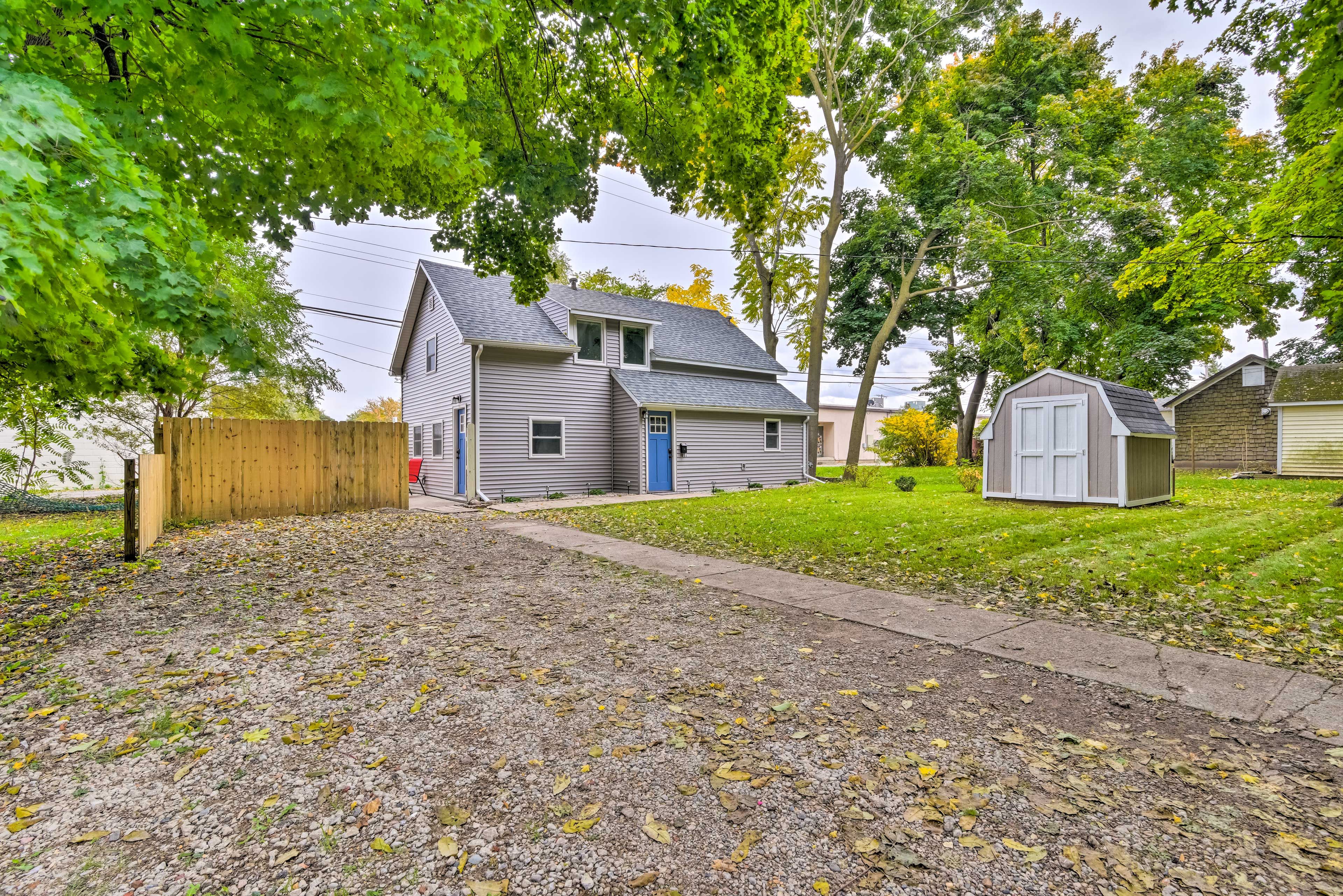 Exterior | Walkable Location | Keyless Entry