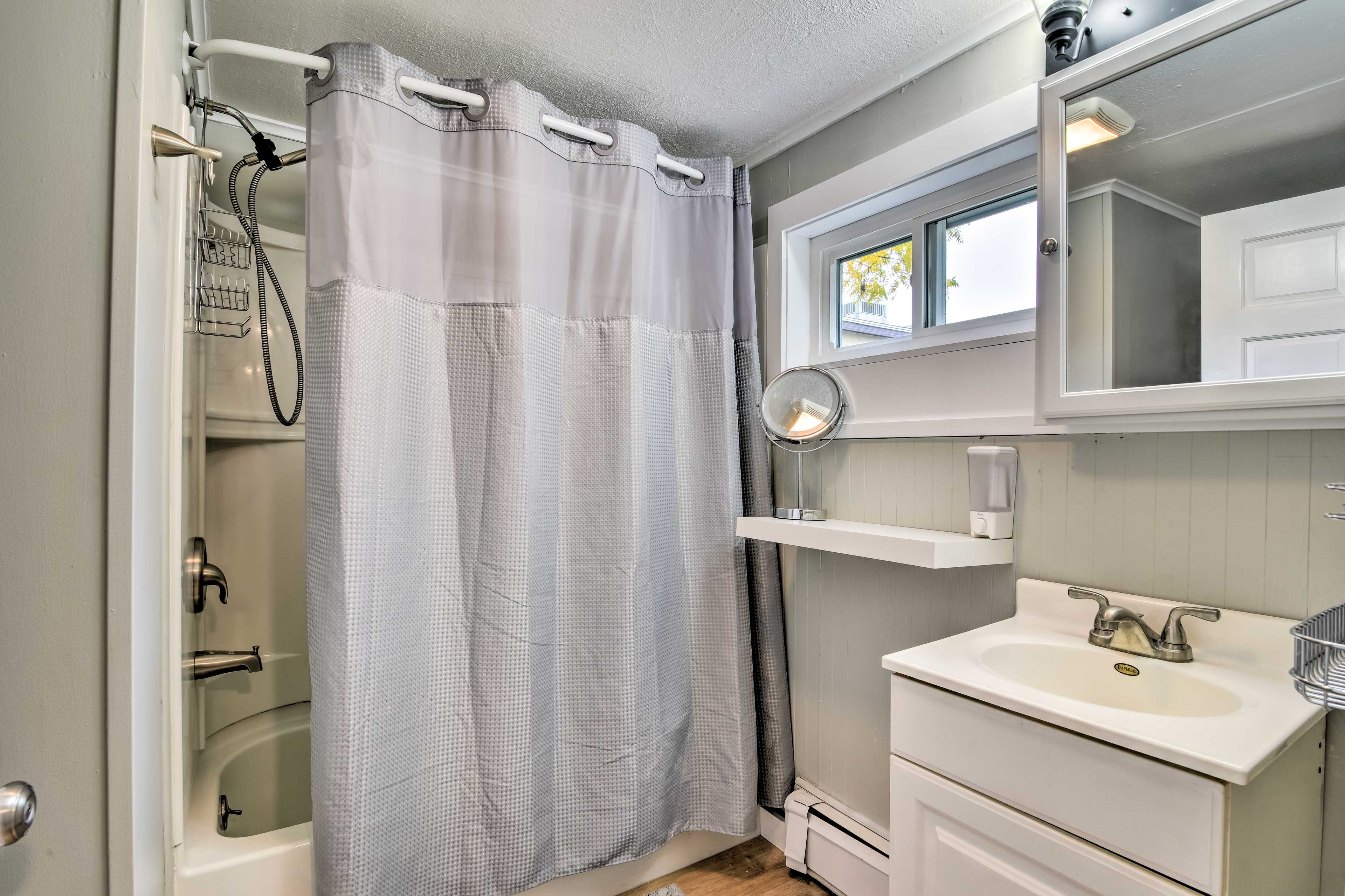 Full Bath | Hair Dryer