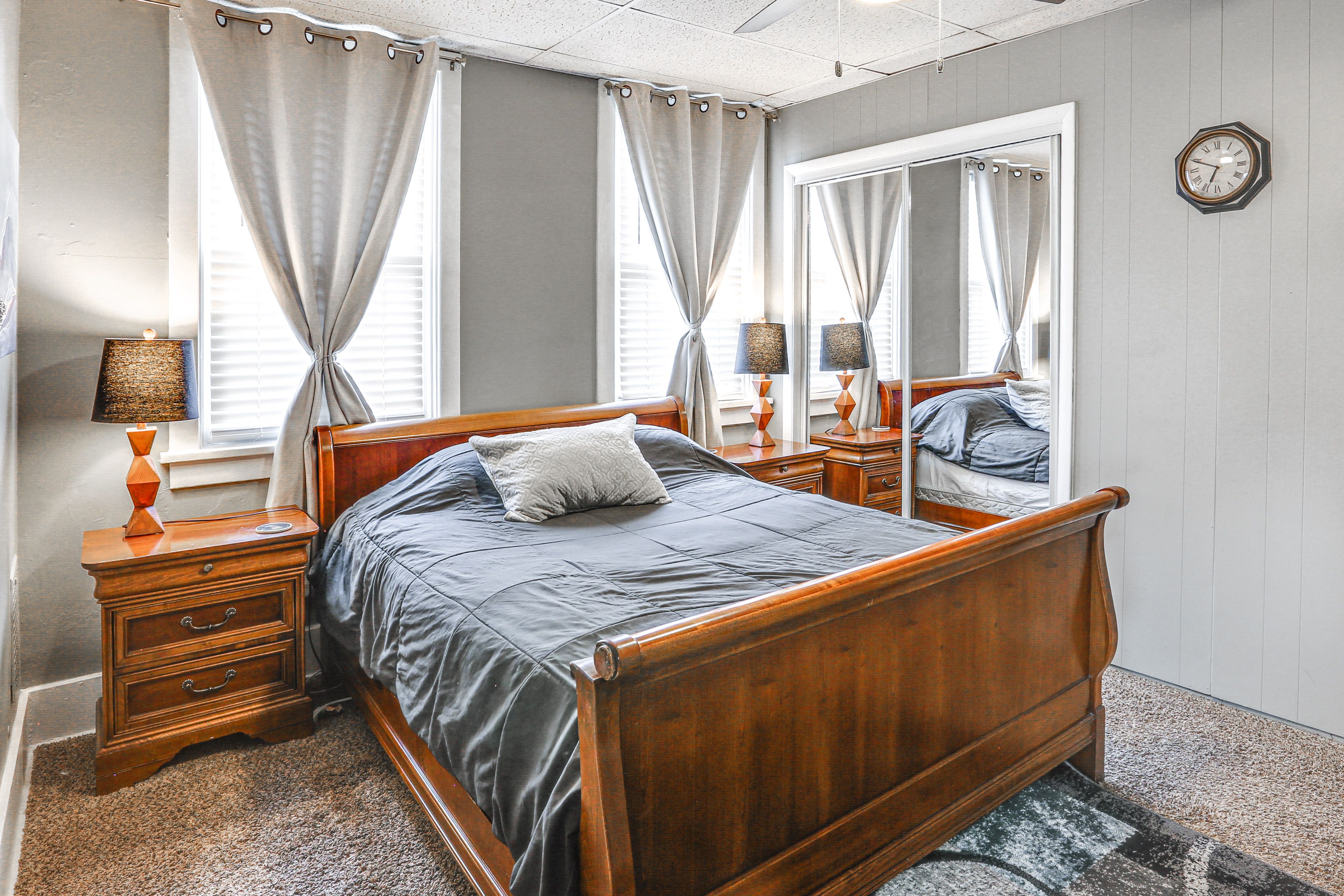 Bedroom 1 | Queen Bed | 2nd Floor | Stairs Required