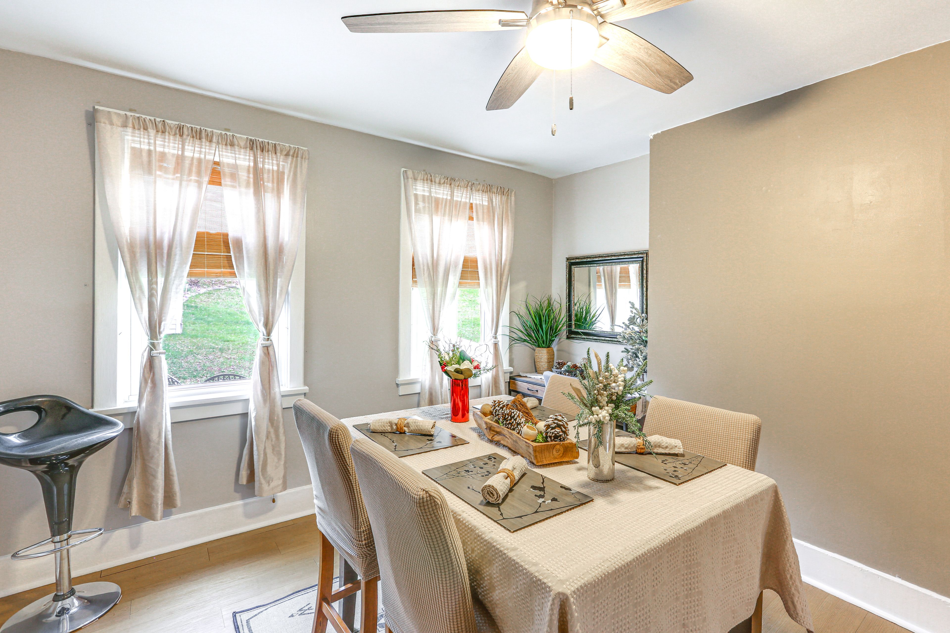 Dining Room | 1st Floor | Fully Equipped Kitchen