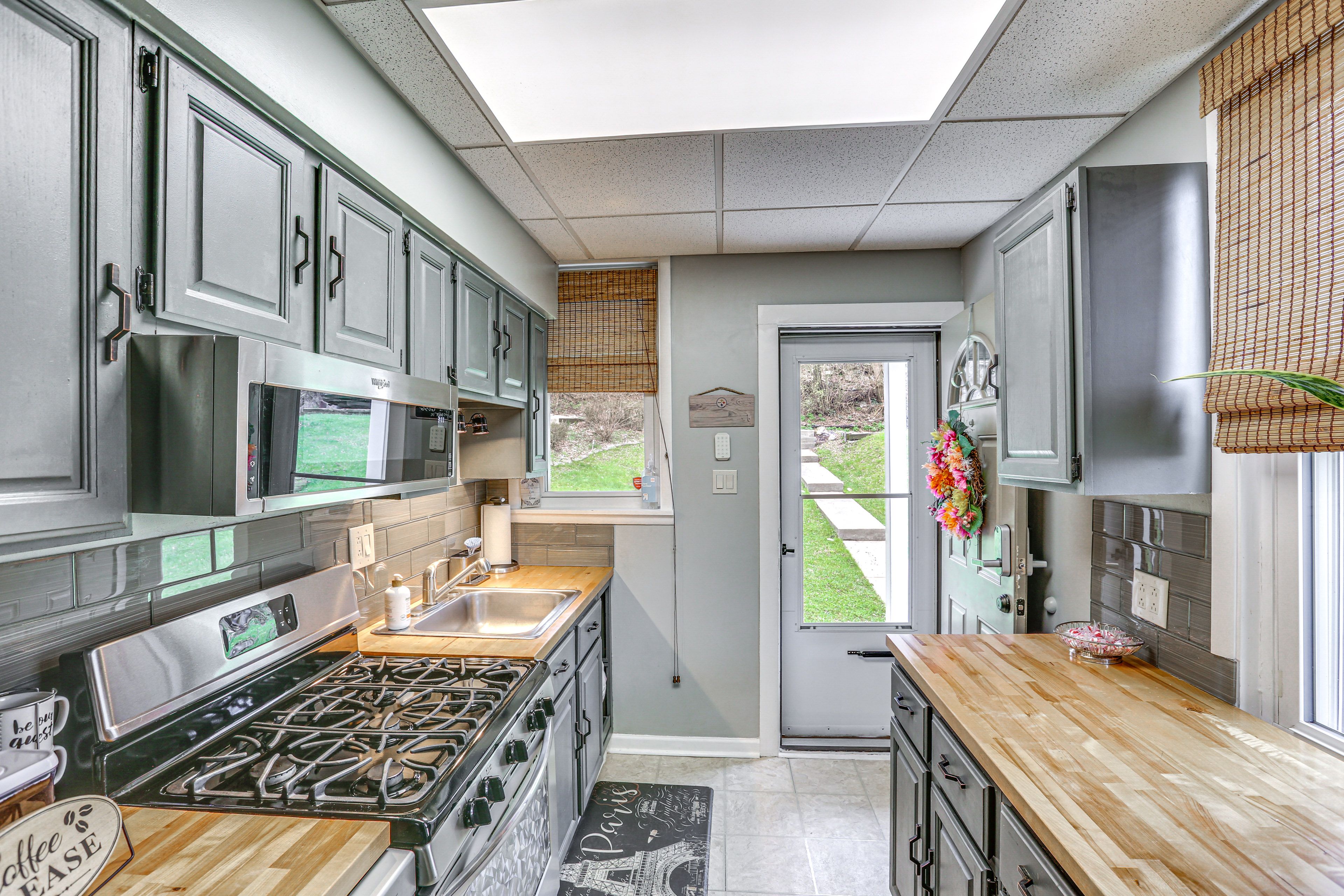 Kitchen | 1st Floor | Toaster | Dishware & Flatware