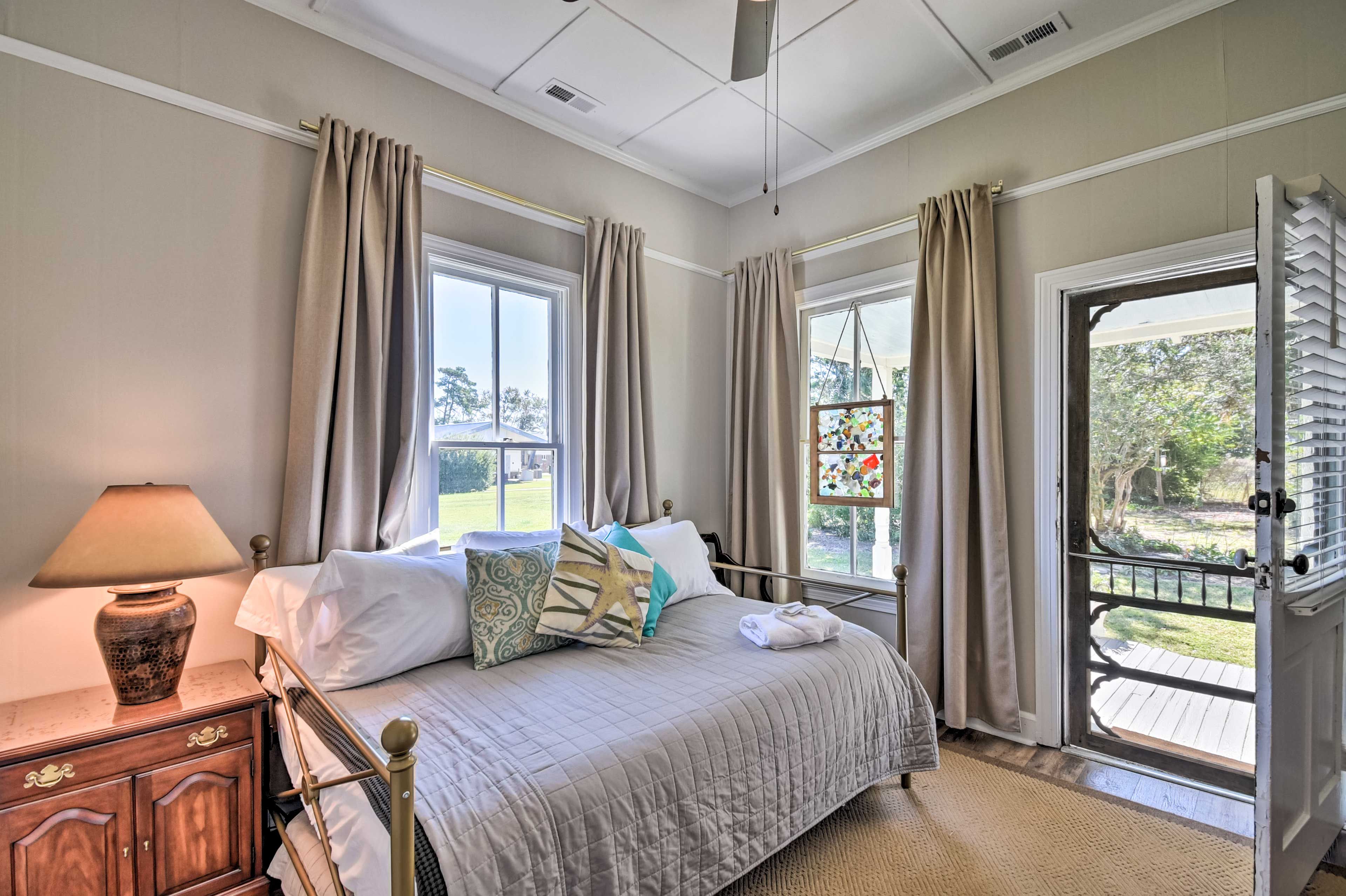 Bedroom 3 | Full Daybed w/ Twin Bed