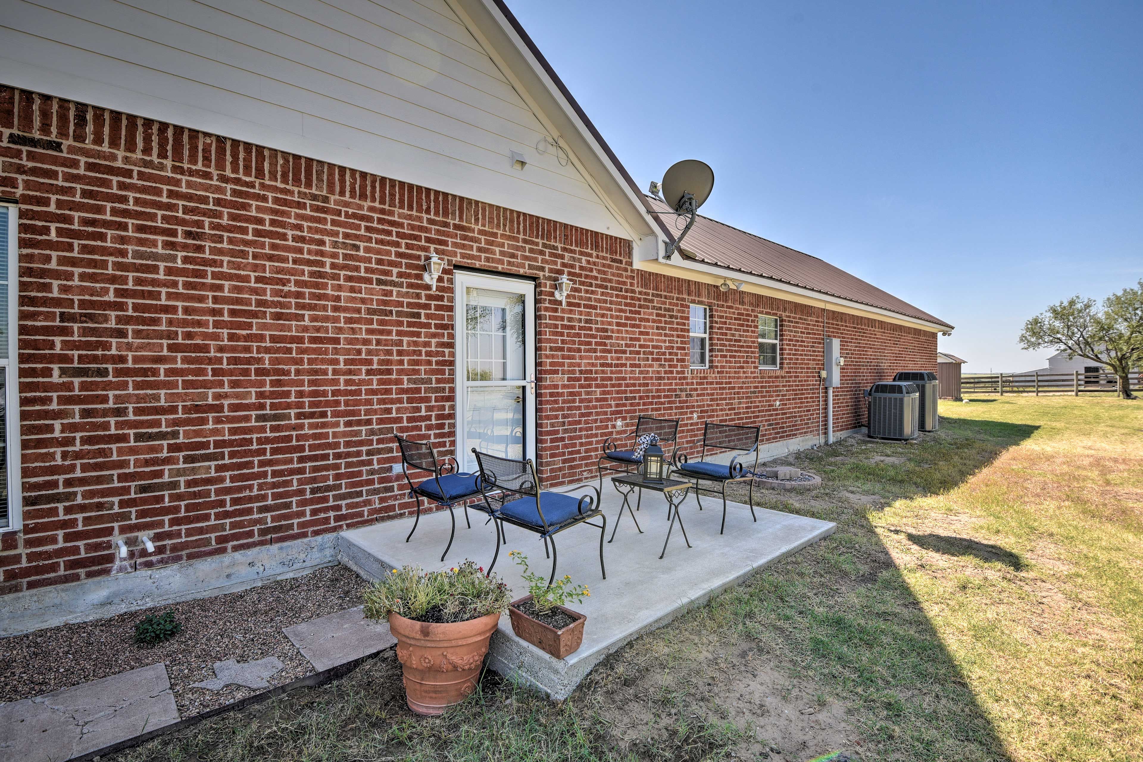 Patio | Seating