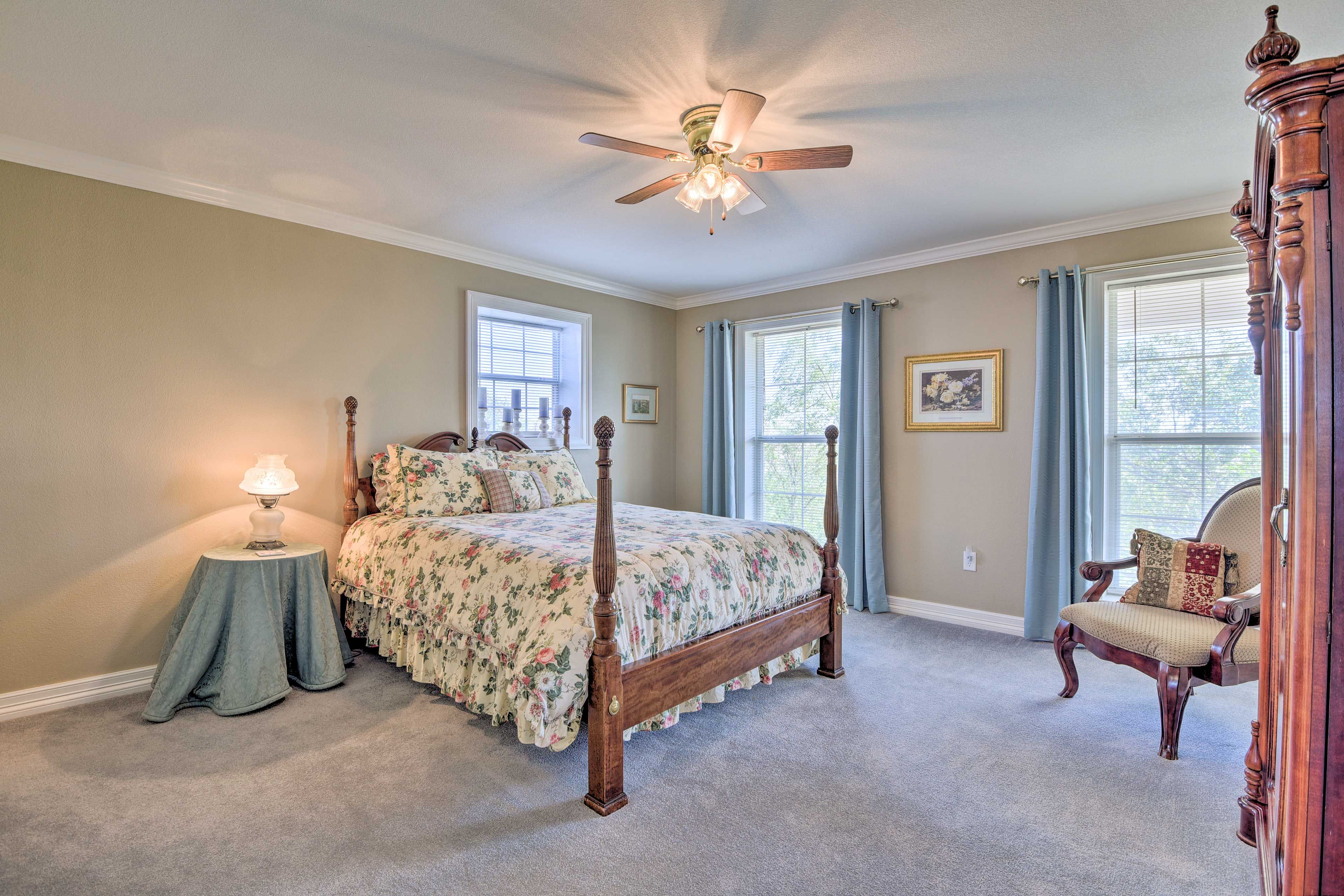Bedroom 3 | 2nd Floor | Queen Bed