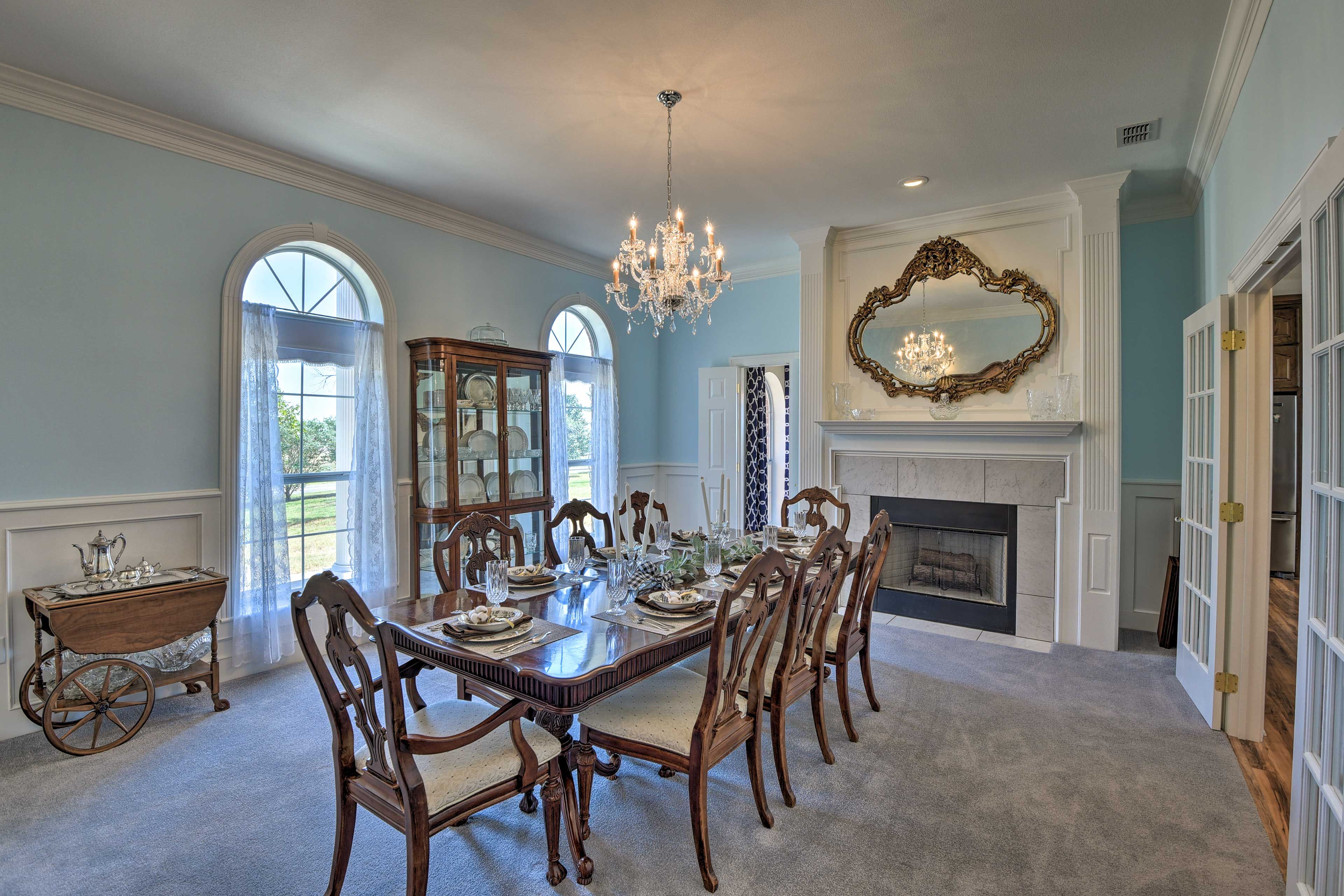 Formal Dining Room | 1st Floor