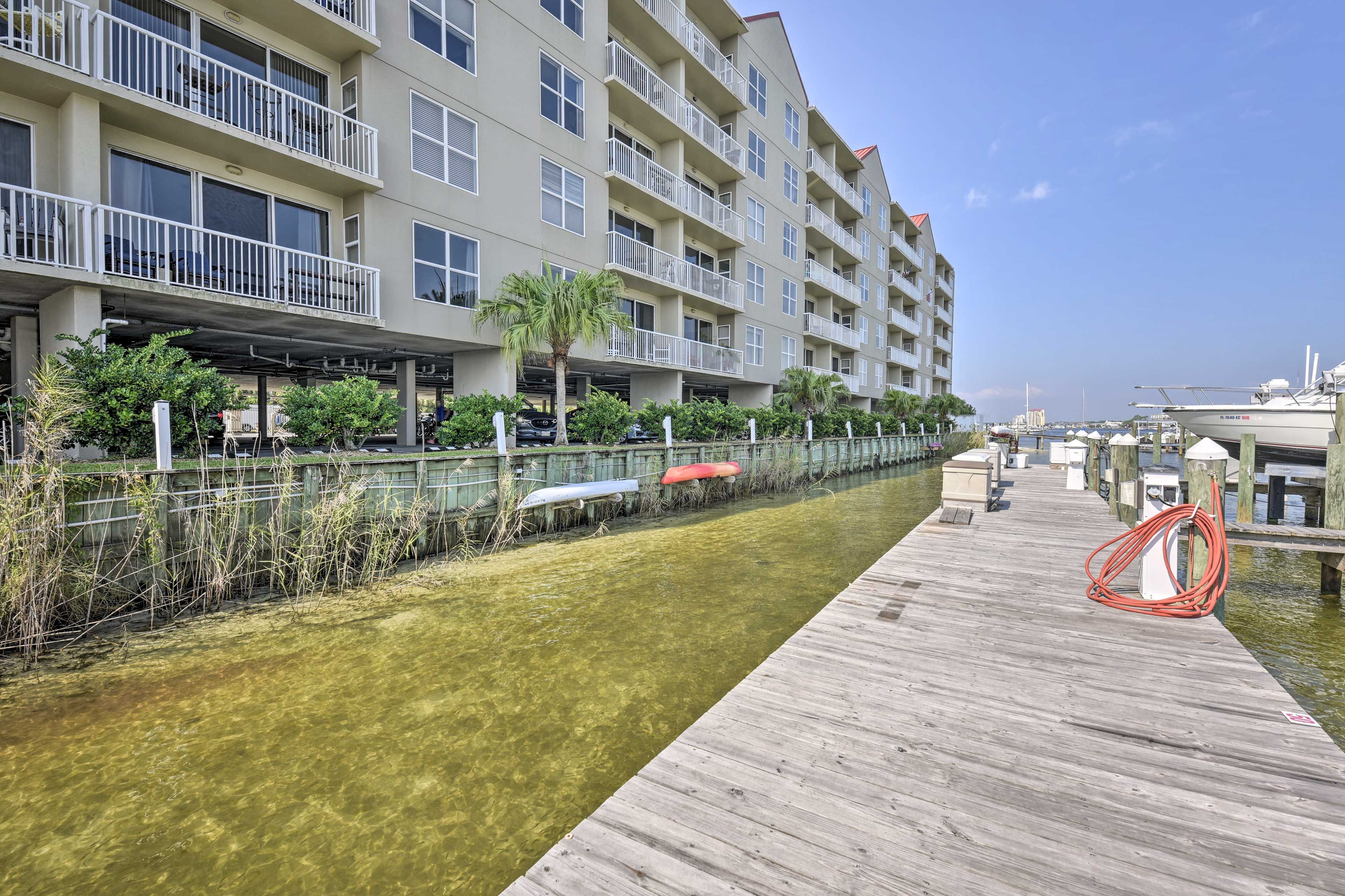 Condo Exterior | 1,100 Sq Ft | 6th-Floor Penthouse | Elevator Access