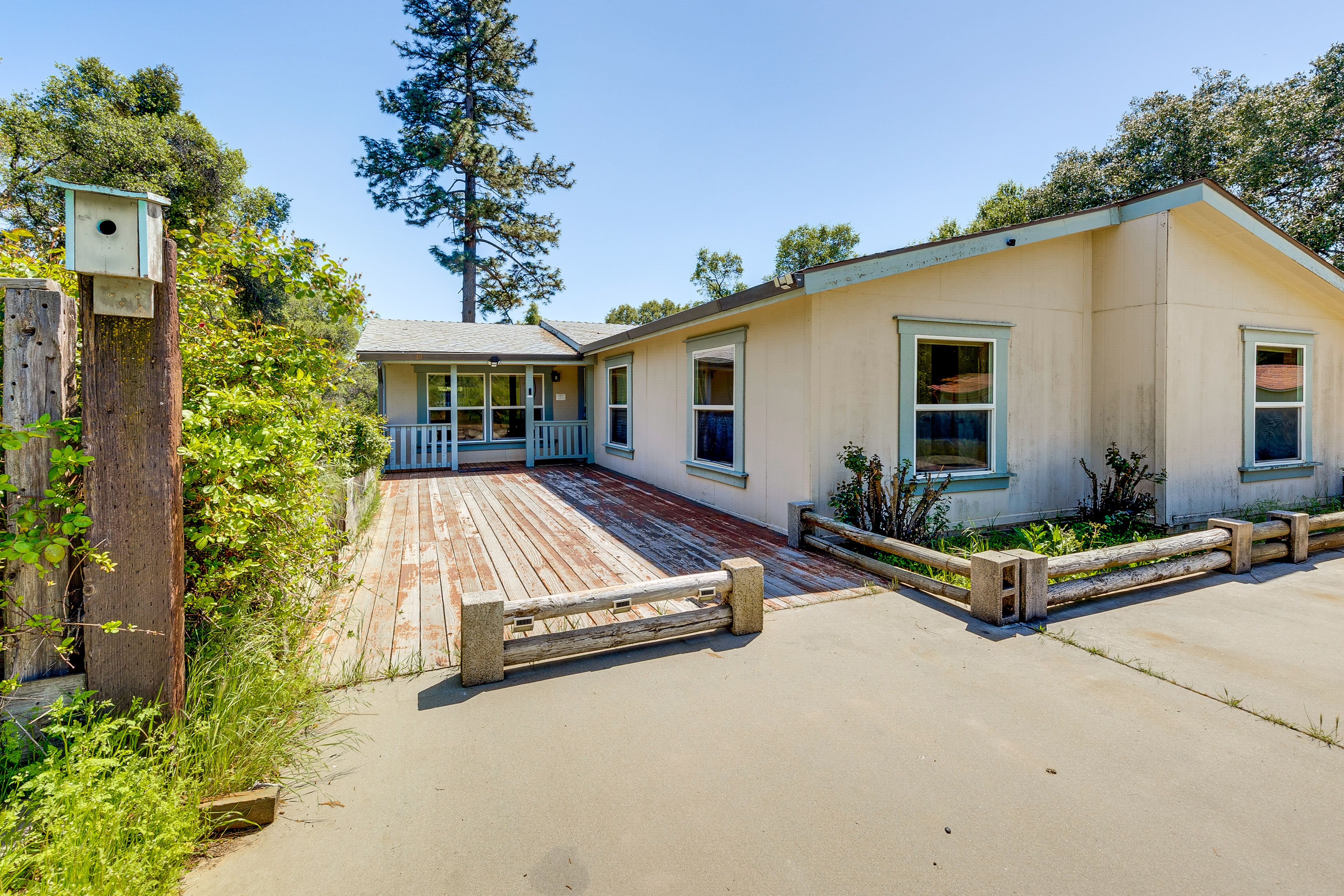 Mariposa Vacation Rental | 3BR | 2BA | Step-Free Access | 1,900 Sq Ft