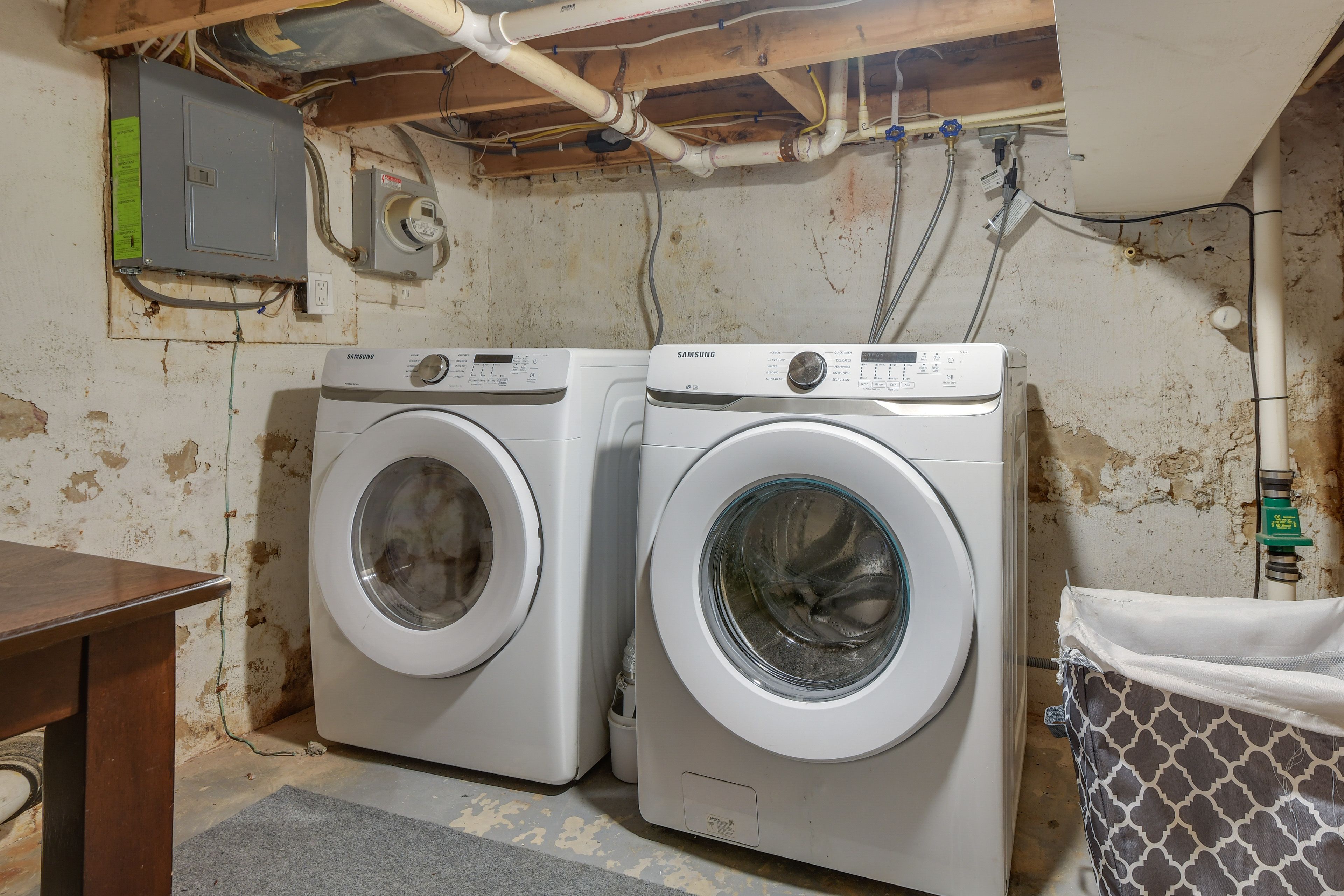 Basement | Laundry Area