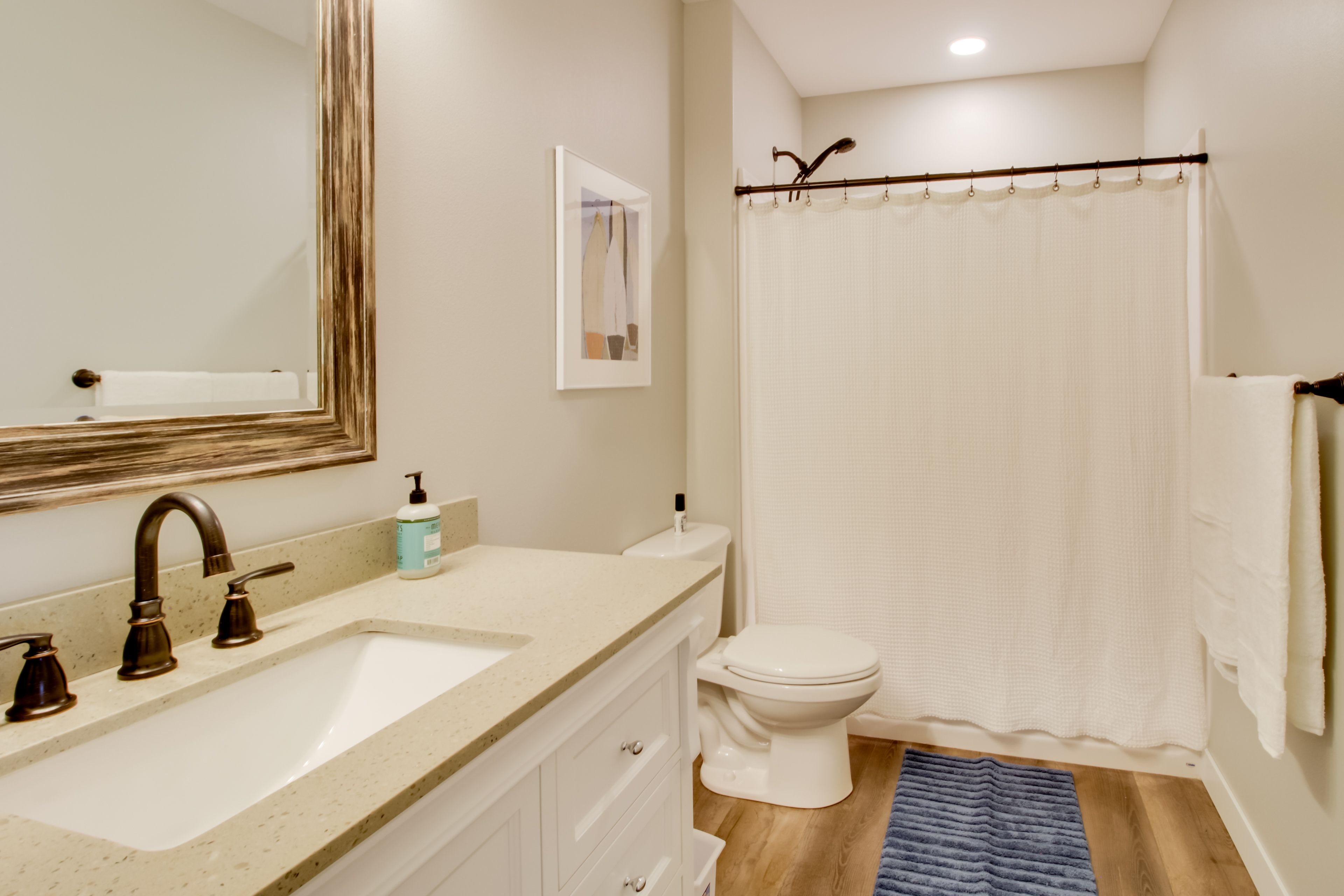 Full Bathroom