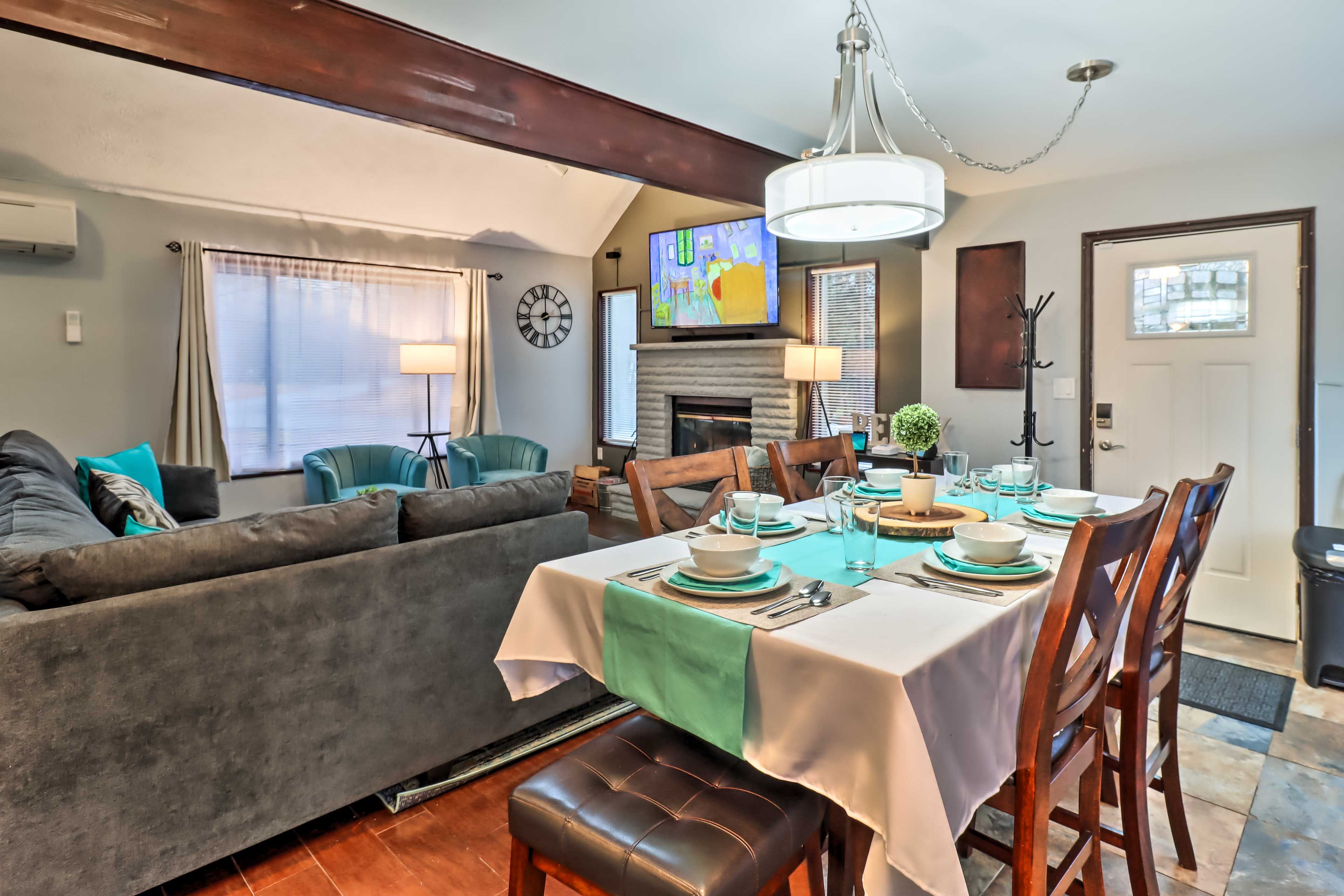 Kitchen & Dining Area | Complimentary Spices