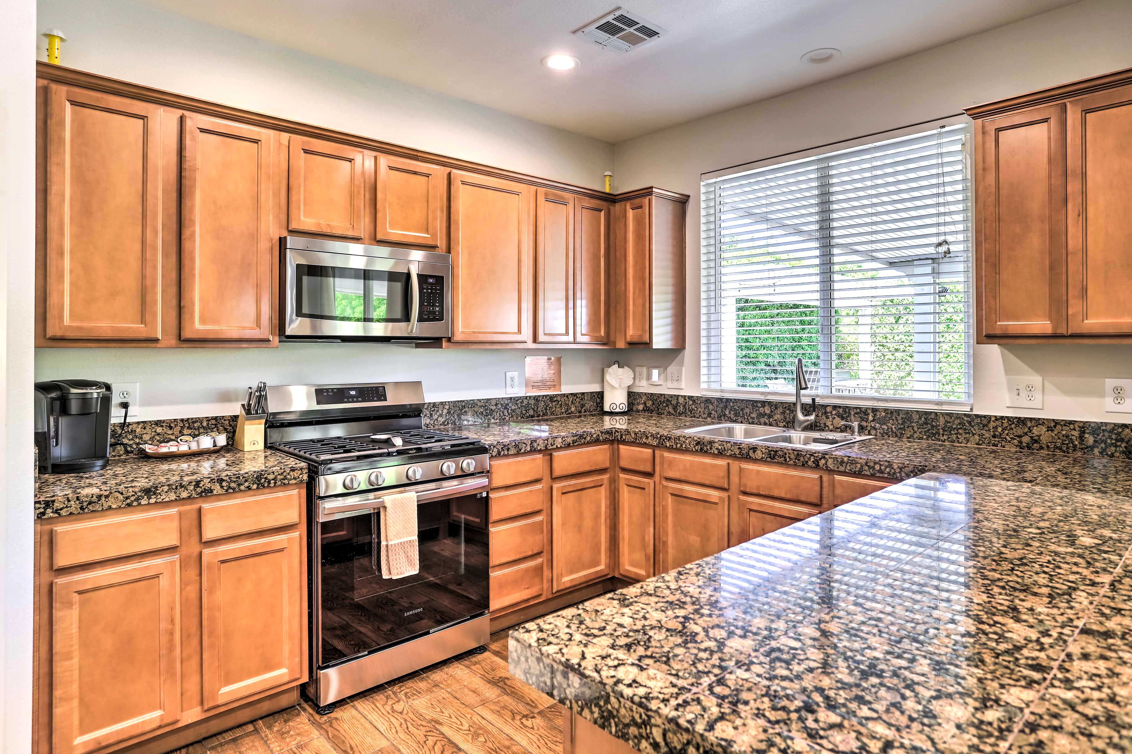 Kitchen | Stainless Steel Appliances | Equipped w/ Cooking Basics