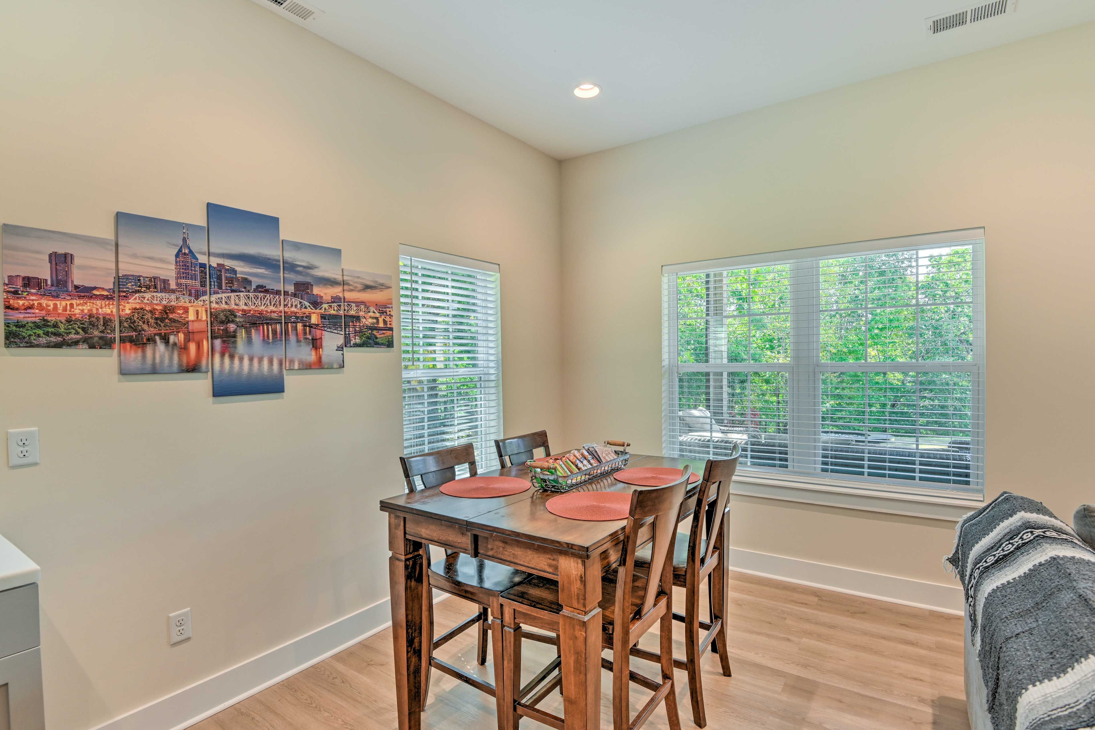 Dining Area | Dishware & Flatware