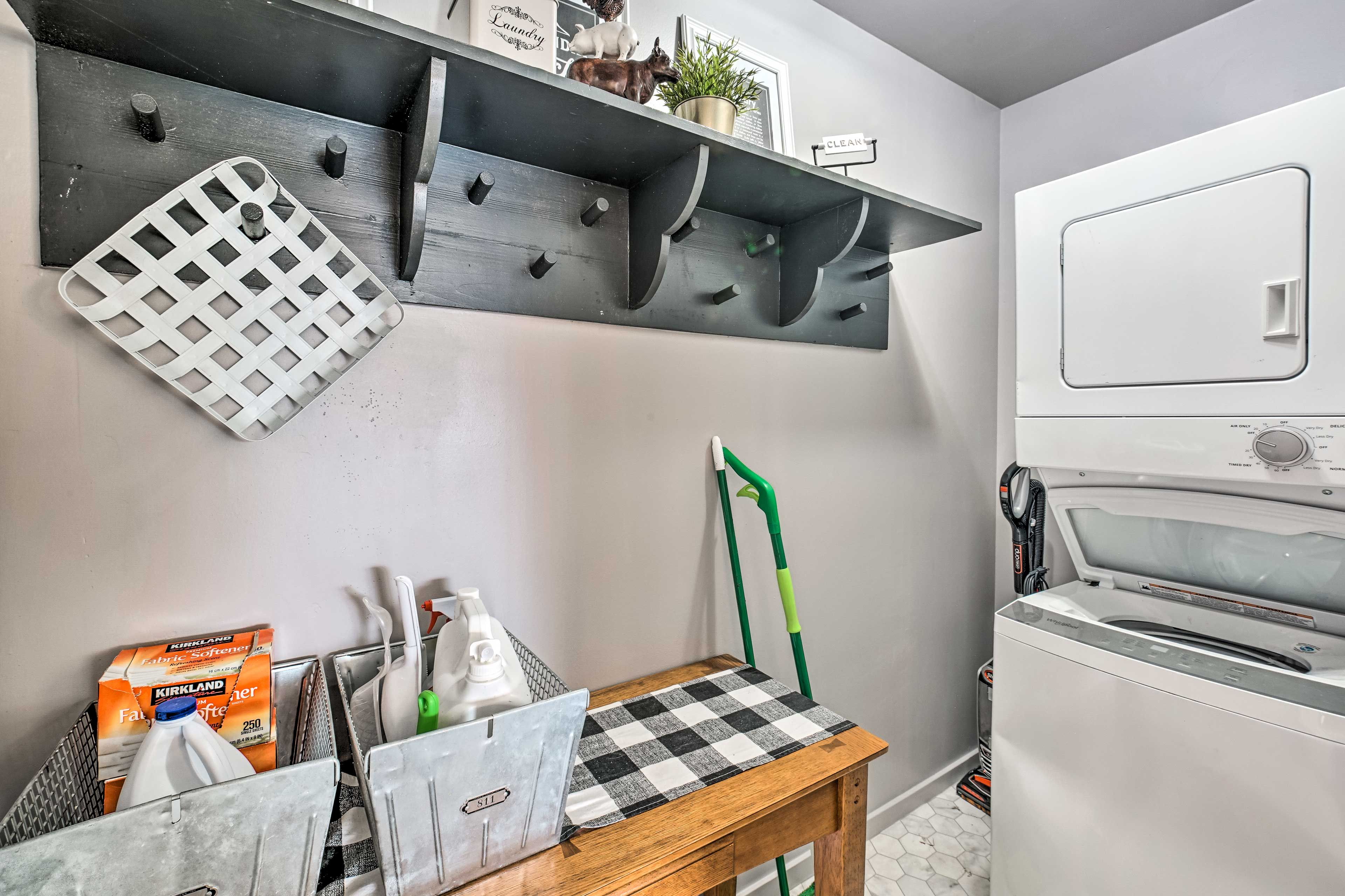 Laundry Area | Detergent Provided