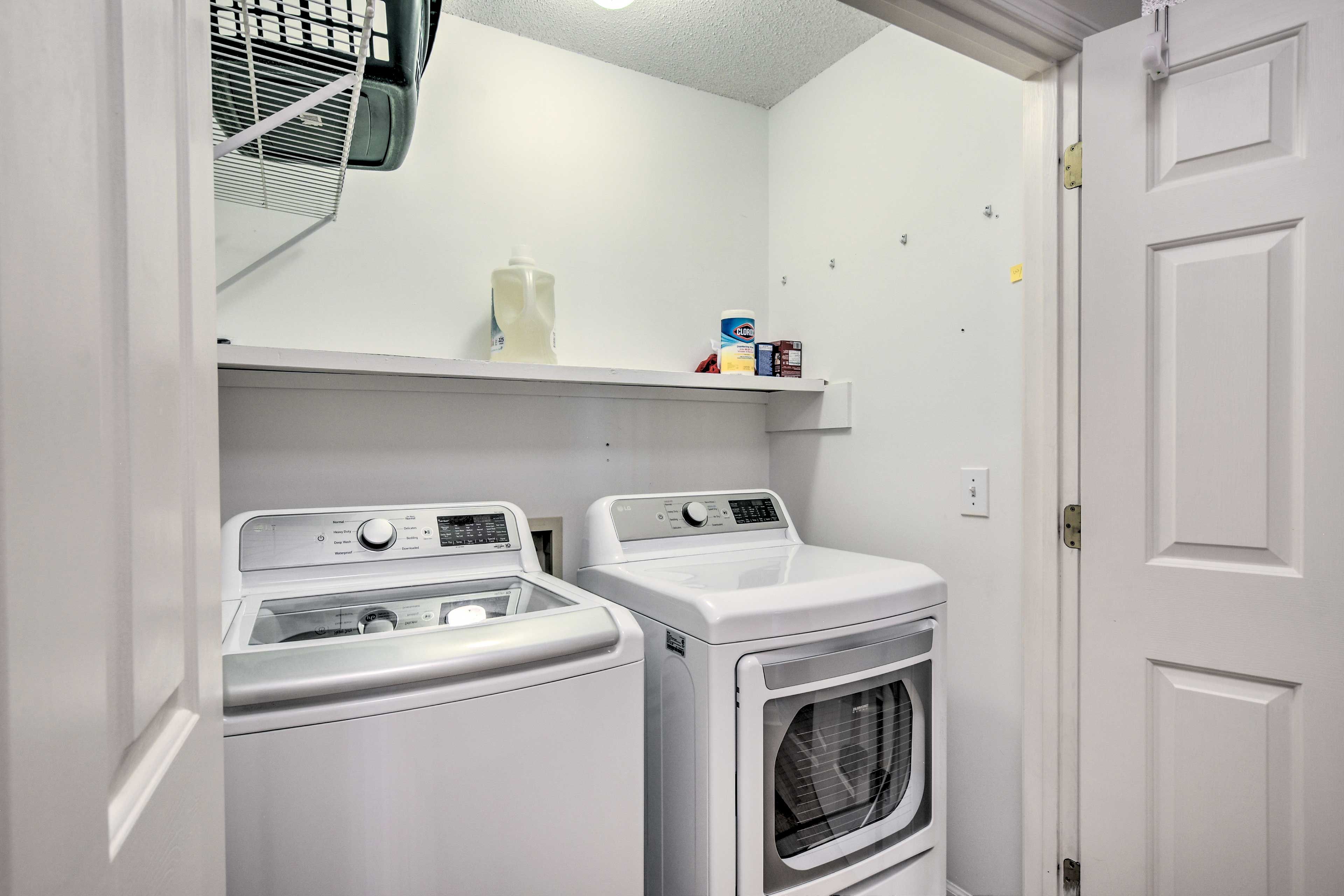 Laundry Area | Washer/Dryer | Hangers | Trash Bags/Paper Towels