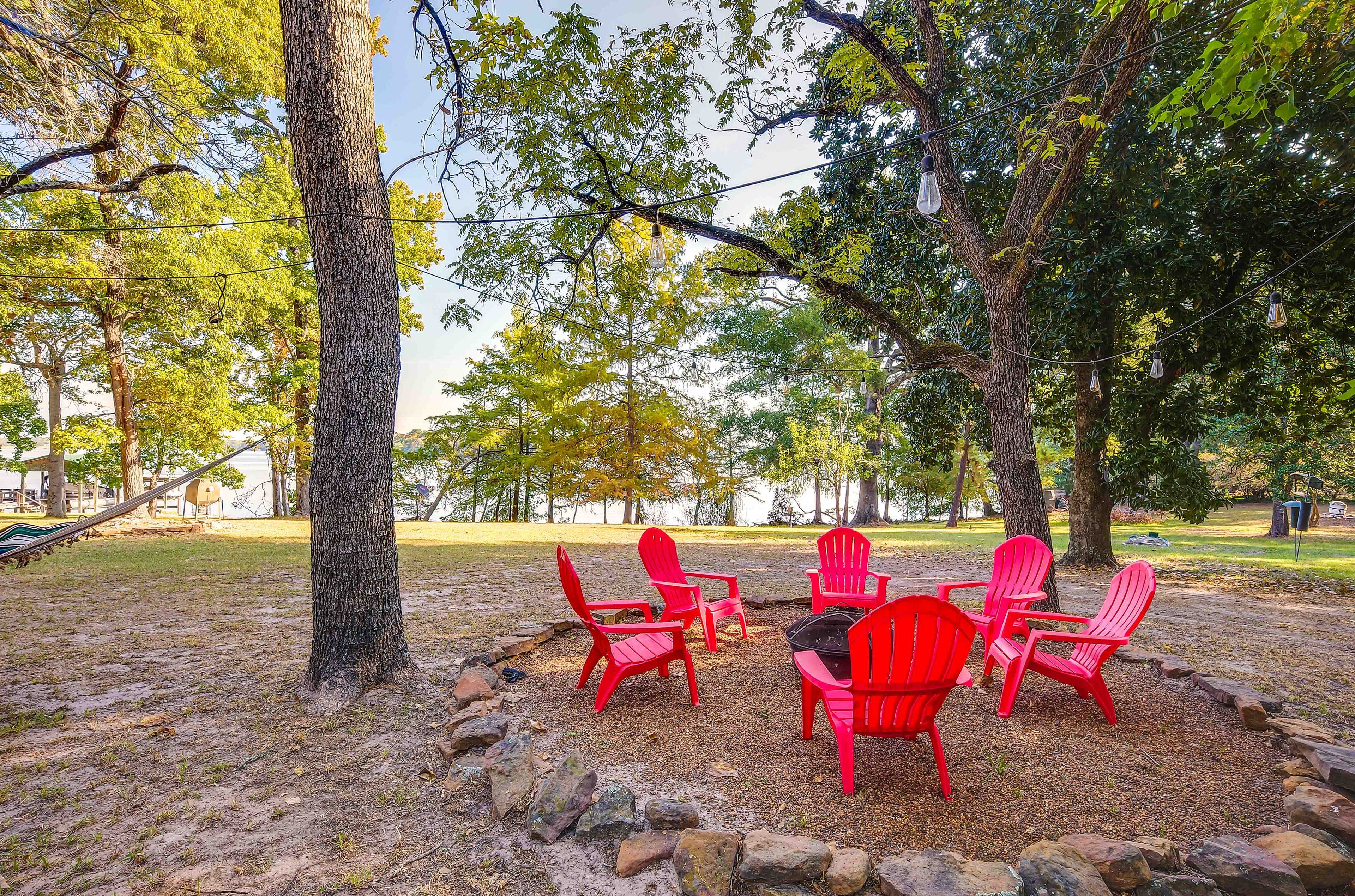Family Entertainment Backyard | Waterfront Location | Boat Dock
